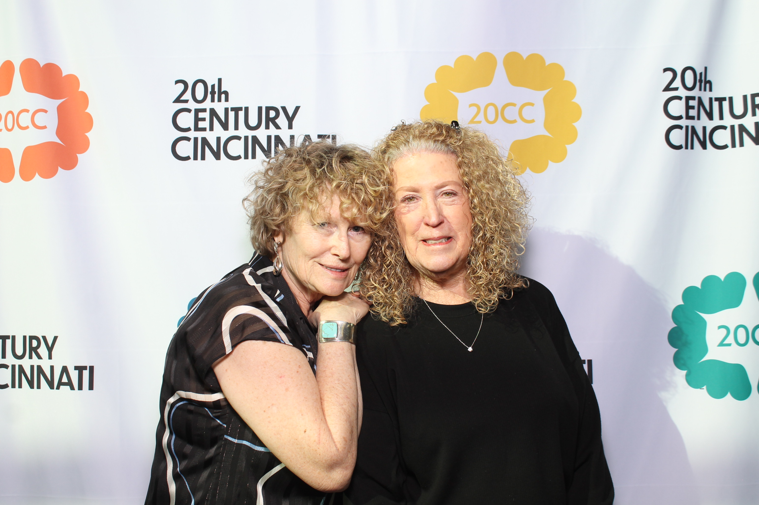20th Centry Cincinnati | View more photos from the event at gallery.photoboothcincy.com/u/PhotoBoothCincy/20th-Centry-Cincinnati