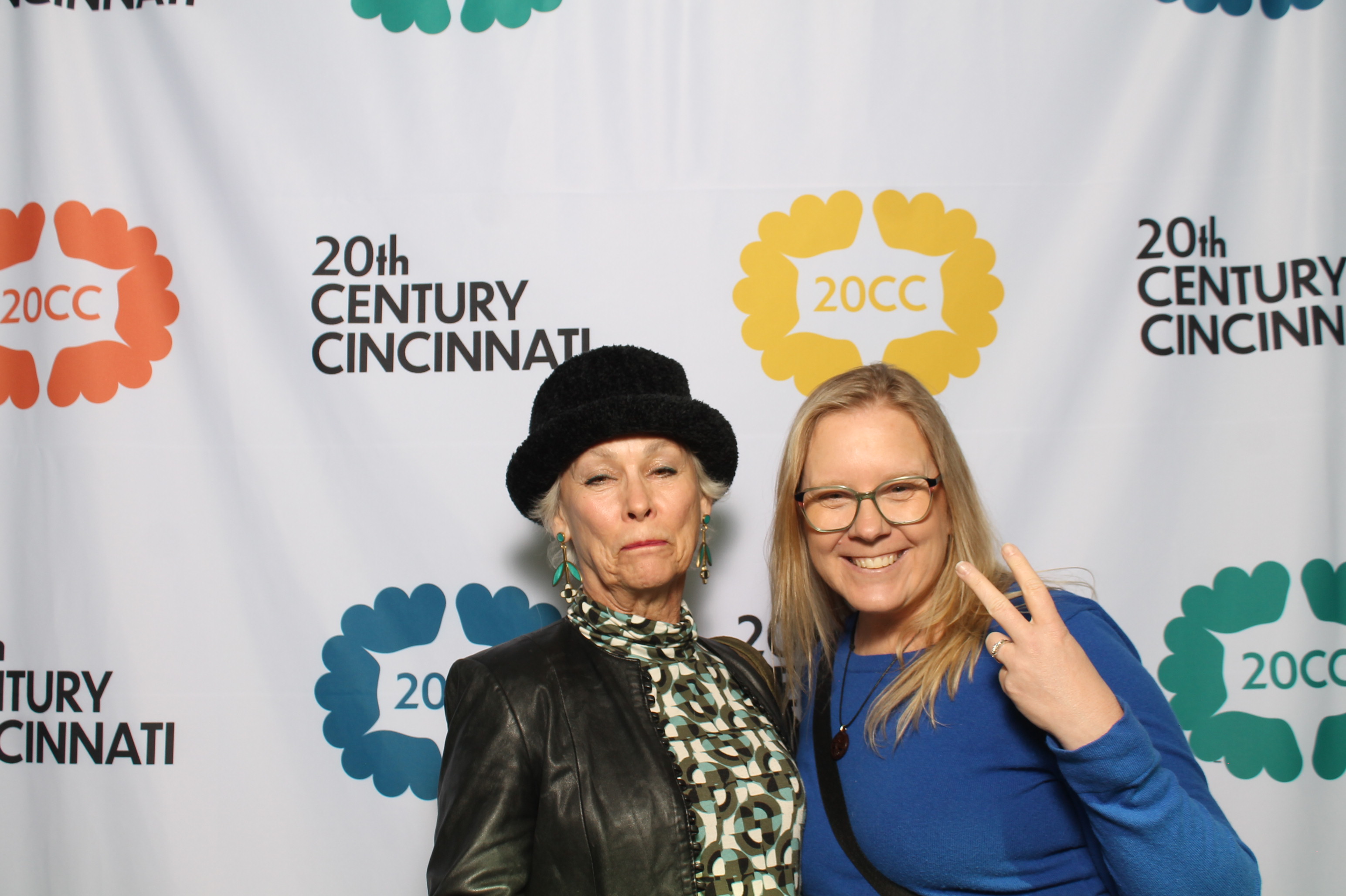 20th Centry Cincinnati | View more photos from the event at gallery.photoboothcincy.com/u/PhotoBoothCincy/20th-Centry-Cincinnati