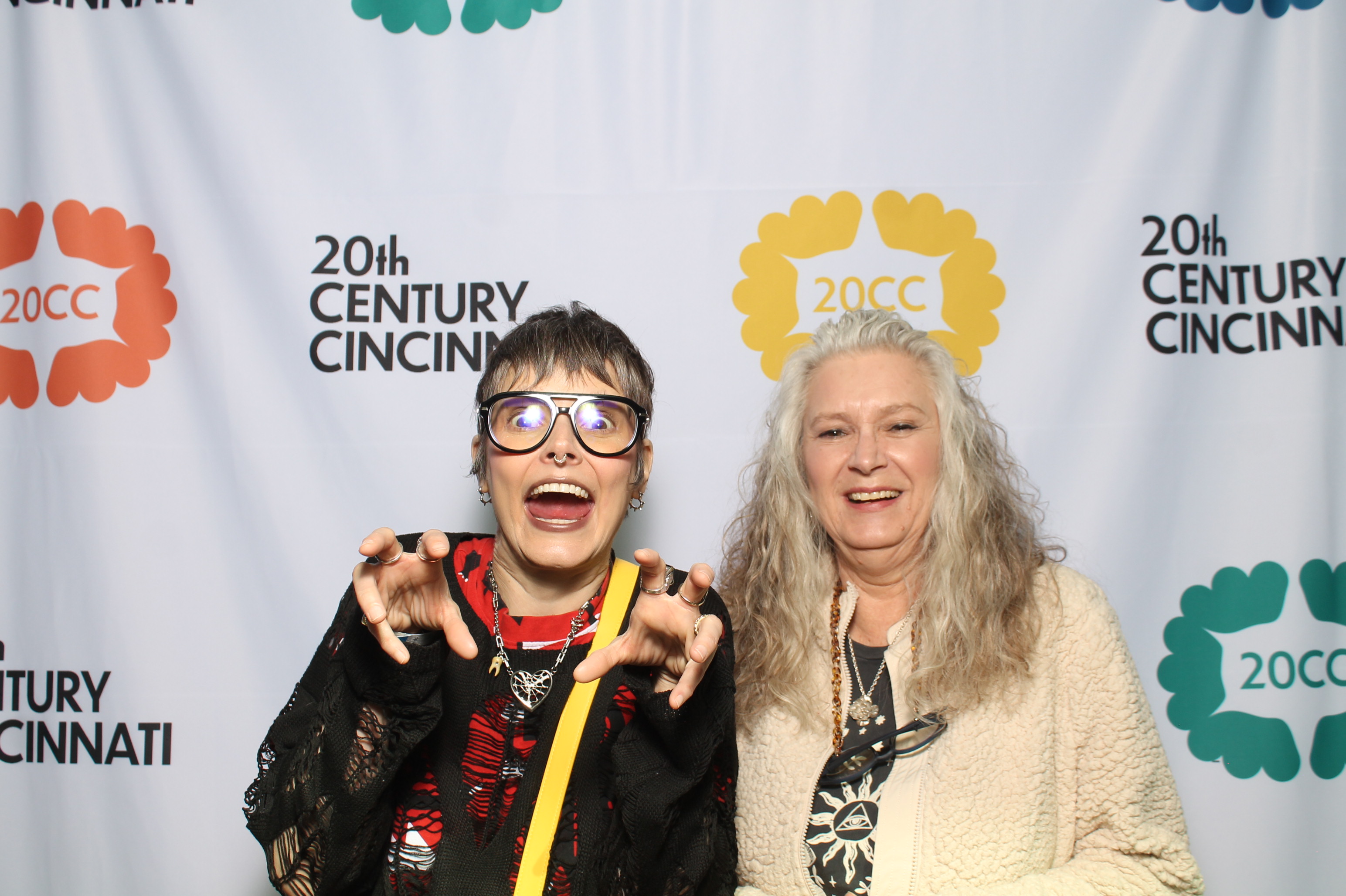 20th Centry Cincinnati | View more photos from the event at gallery.photoboothcincy.com/u/PhotoBoothCincy/20th-Centry-Cincinnati