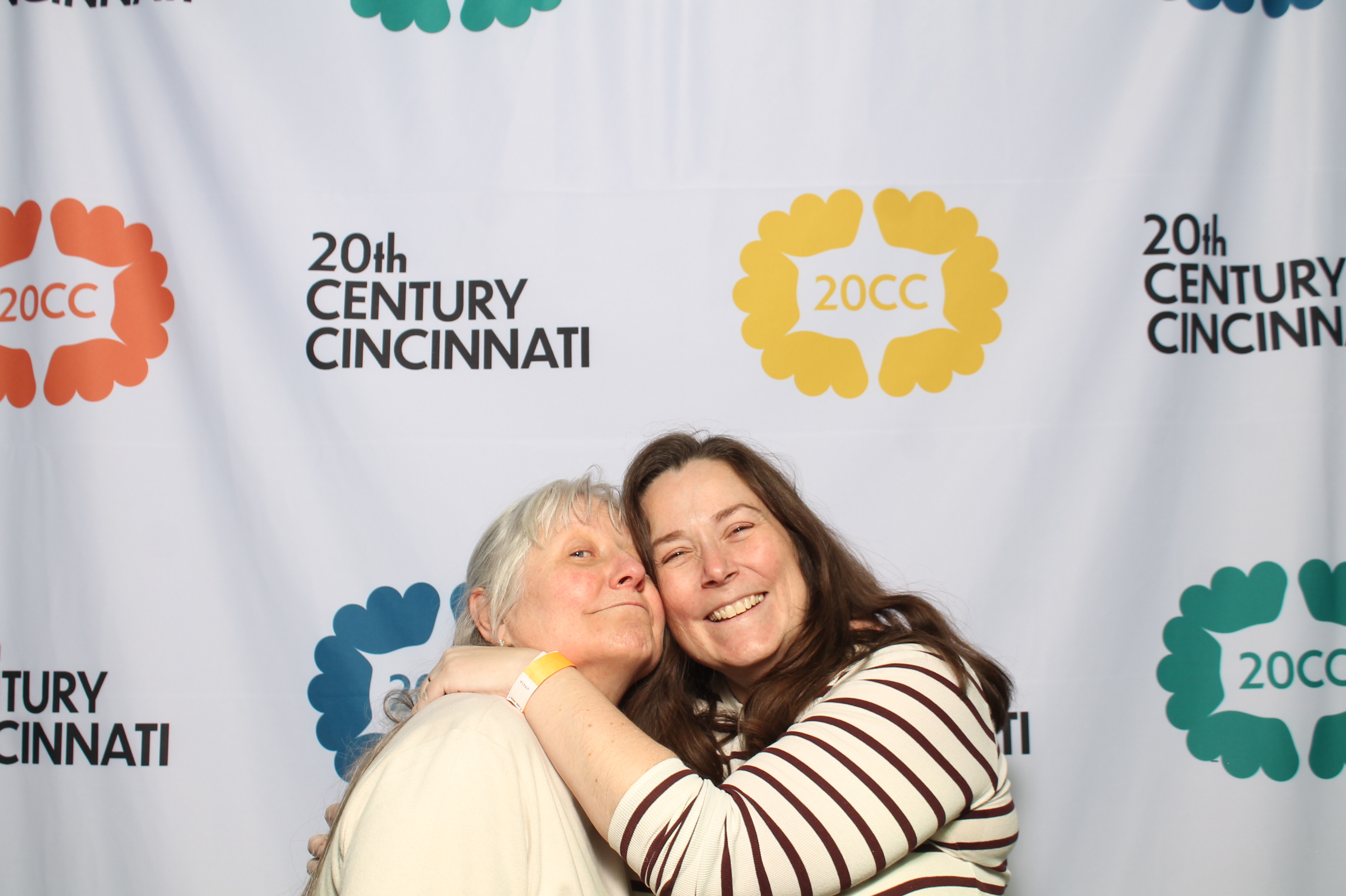 20th Centry Cincinnati | View more photos from the event at gallery.photoboothcincy.com/u/PhotoBoothCincy/20th-Centry-Cincinnati
