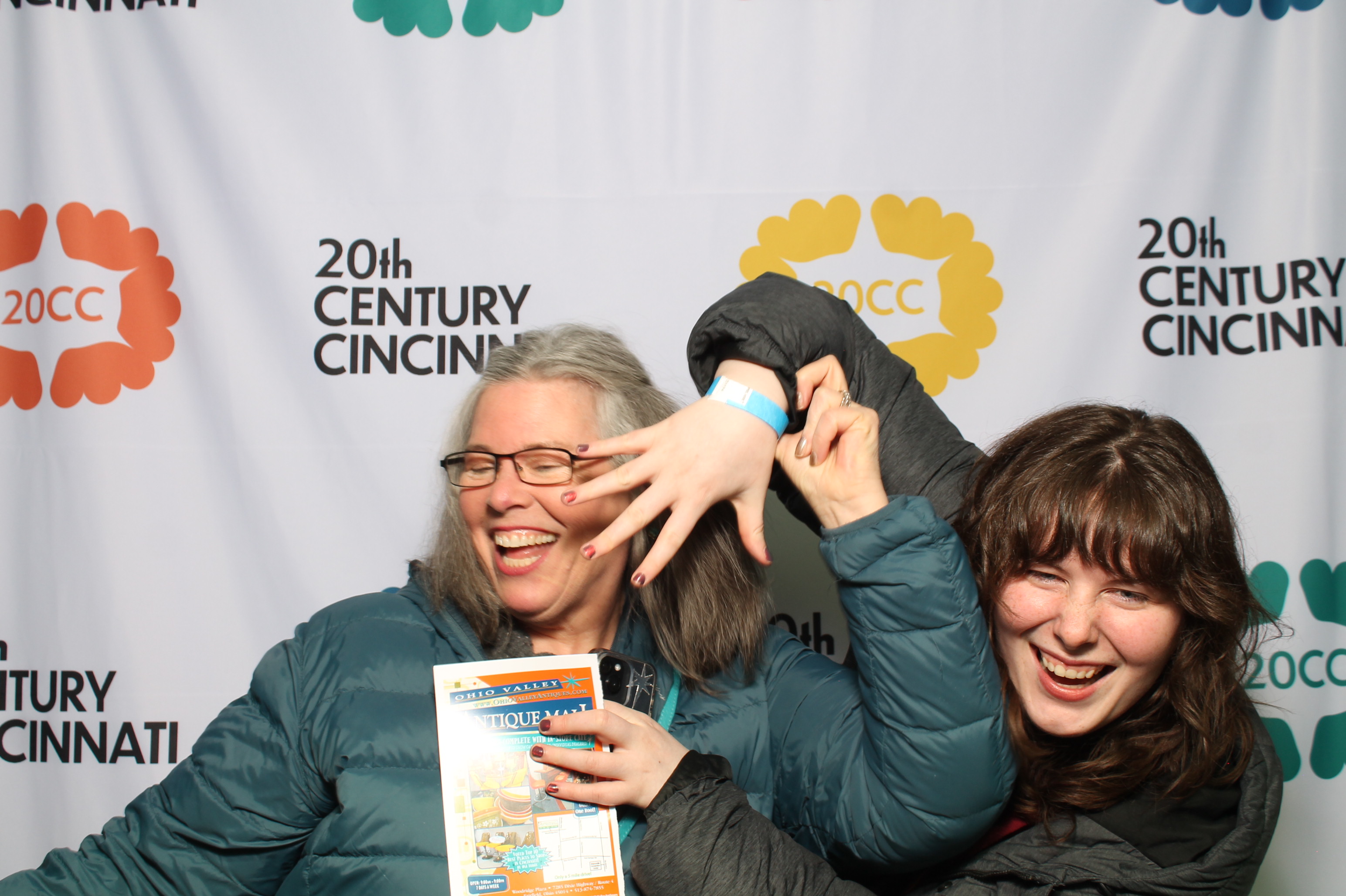 20th Centry Cincinnati | View more photos from the event at gallery.photoboothcincy.com/u/PhotoBoothCincy/20th-Centry-Cincinnati