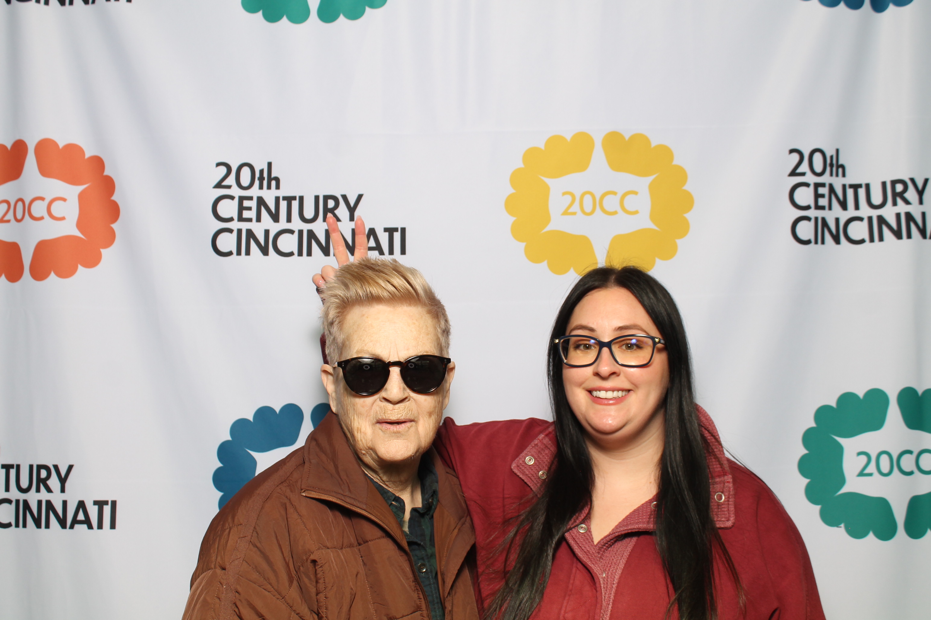 20th Centry Cincinnati | View more photos from the event at gallery.photoboothcincy.com/u/PhotoBoothCincy/20th-Centry-Cincinnati