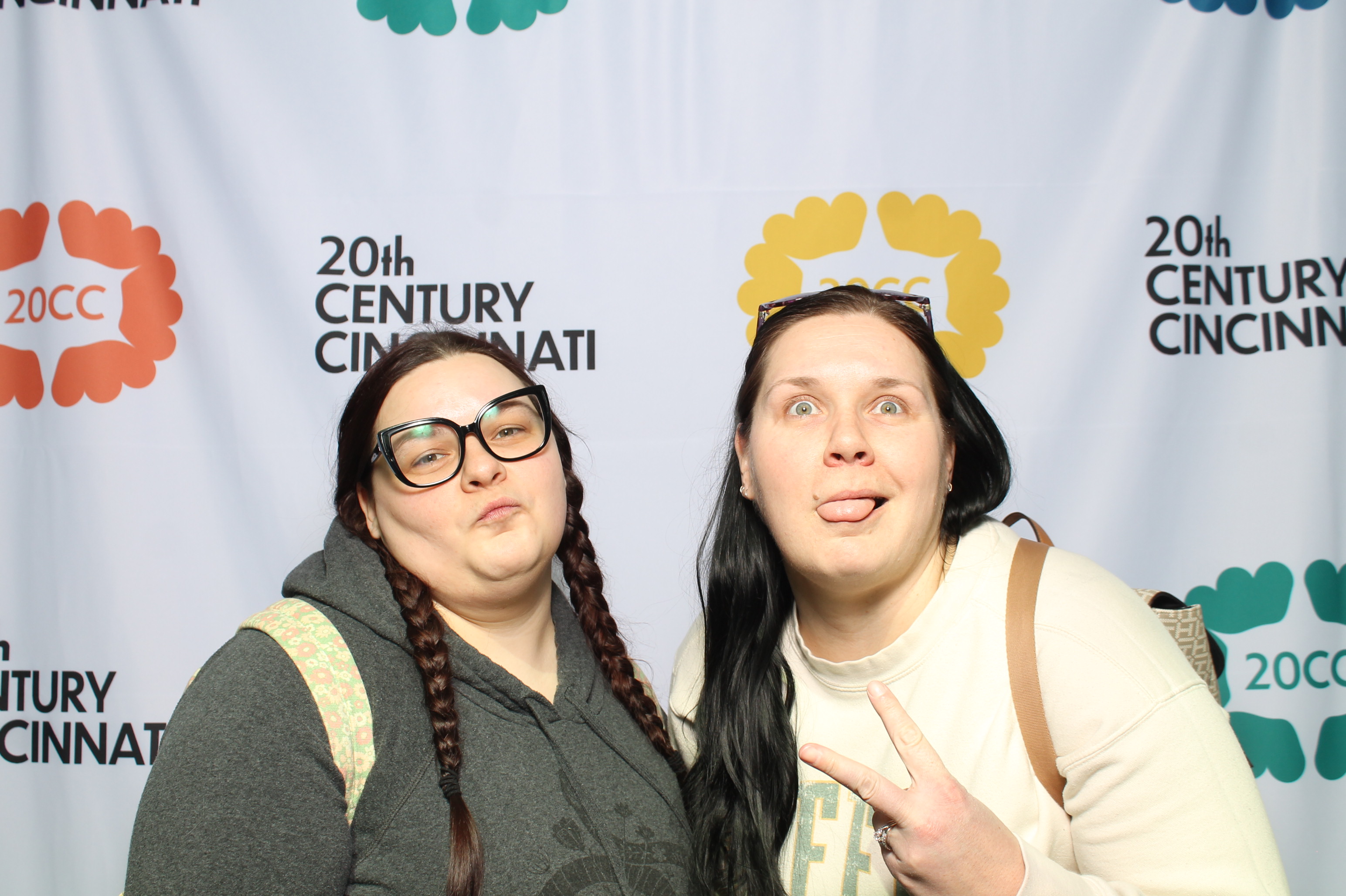 20th Centry Cincinnati | View more photos from the event at gallery.photoboothcincy.com/u/PhotoBoothCincy/20th-Centry-Cincinnati