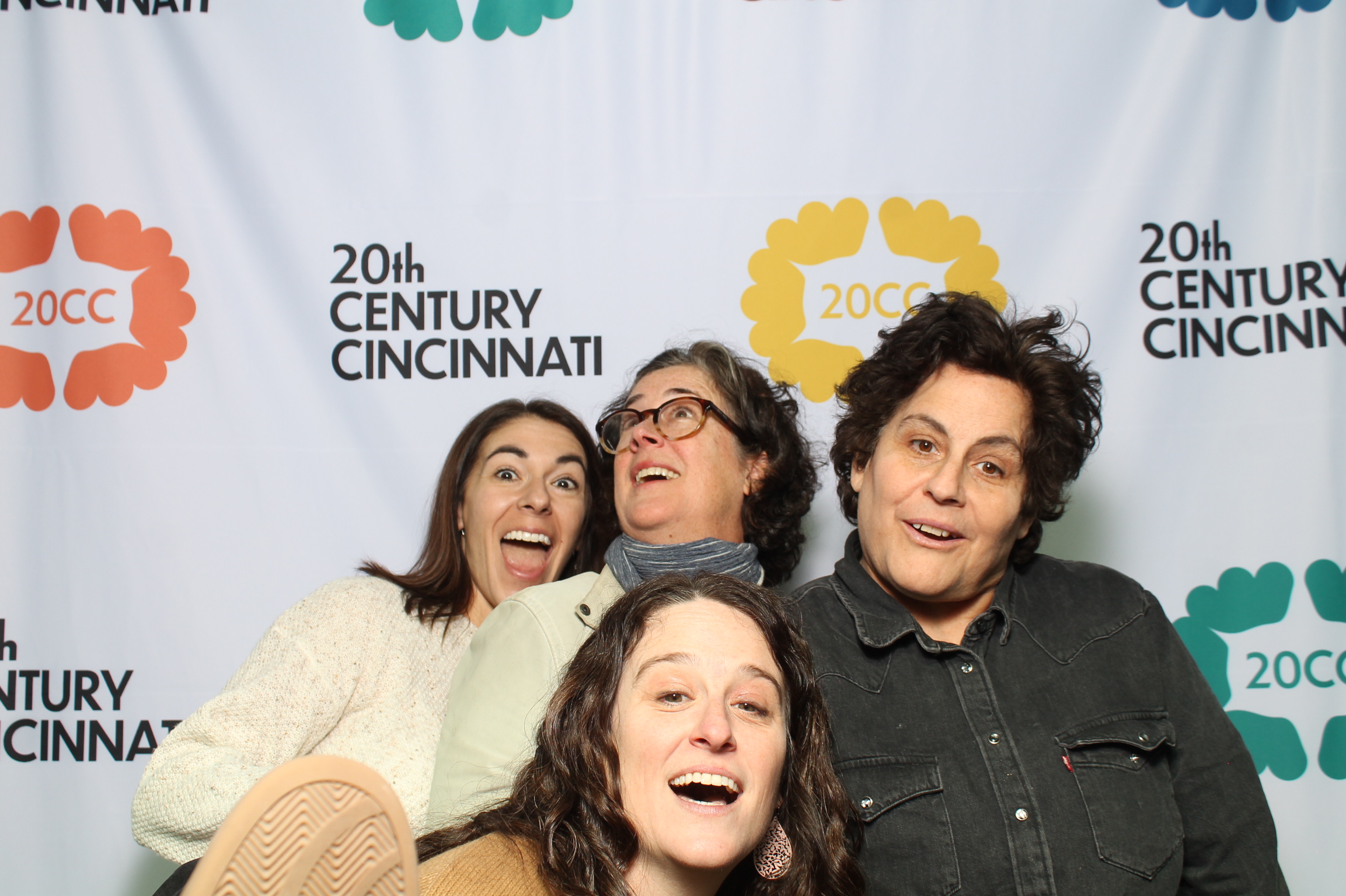 20th Centry Cincinnati | View more photos from the event at gallery.photoboothcincy.com/u/PhotoBoothCincy/20th-Centry-Cincinnati
