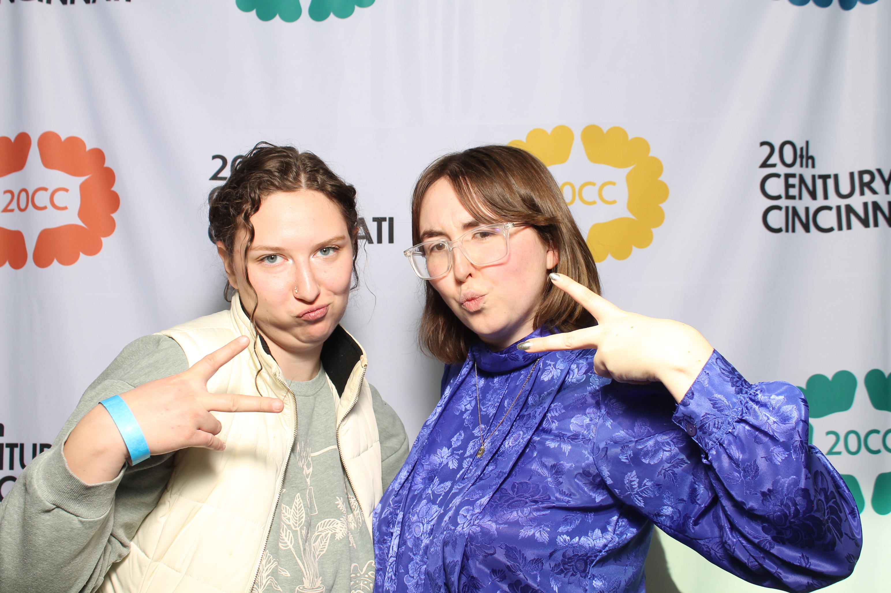 20th Centry Cincinnati | View more photos from the event at gallery.photoboothcincy.com/u/PhotoBoothCincy/20th-Centry-Cincinnati