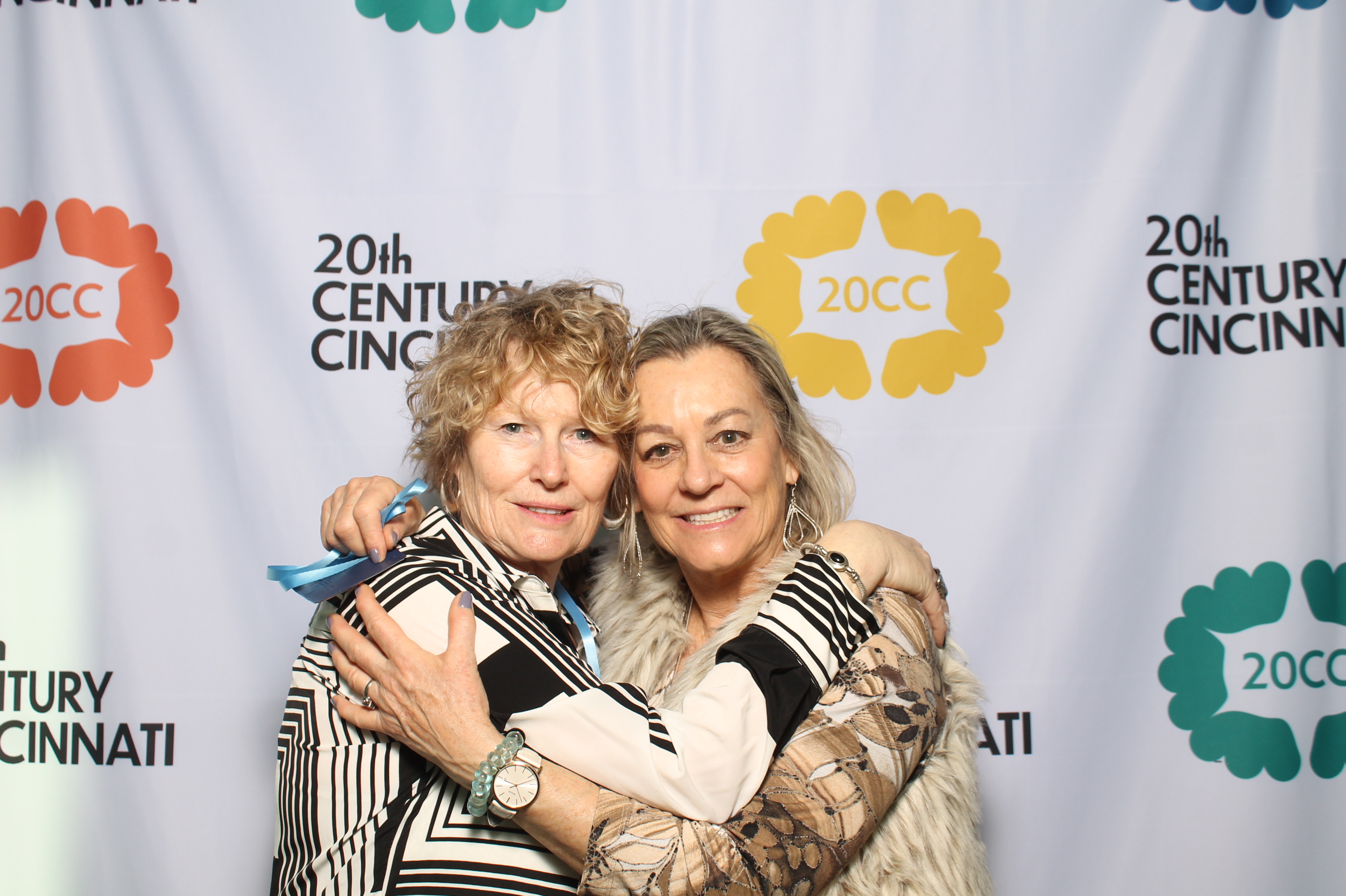 20th Centry Cincinnati | View more photos from the event at gallery.photoboothcincy.com/u/PhotoBoothCincy/20th-Centry-Cincinnati