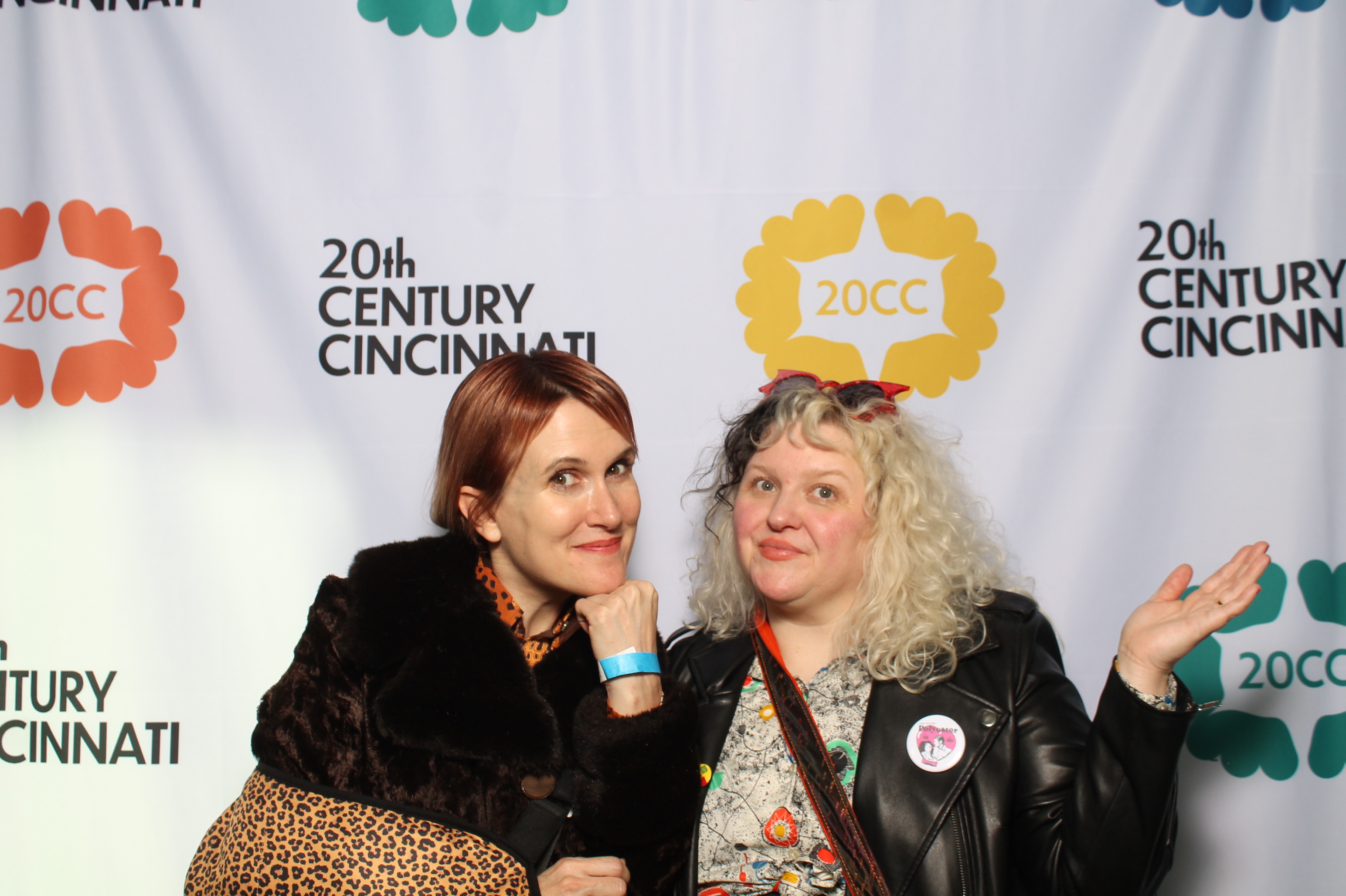 20th Centry Cincinnati | View more photos from the event at gallery.photoboothcincy.com/u/PhotoBoothCincy/20th-Centry-Cincinnati