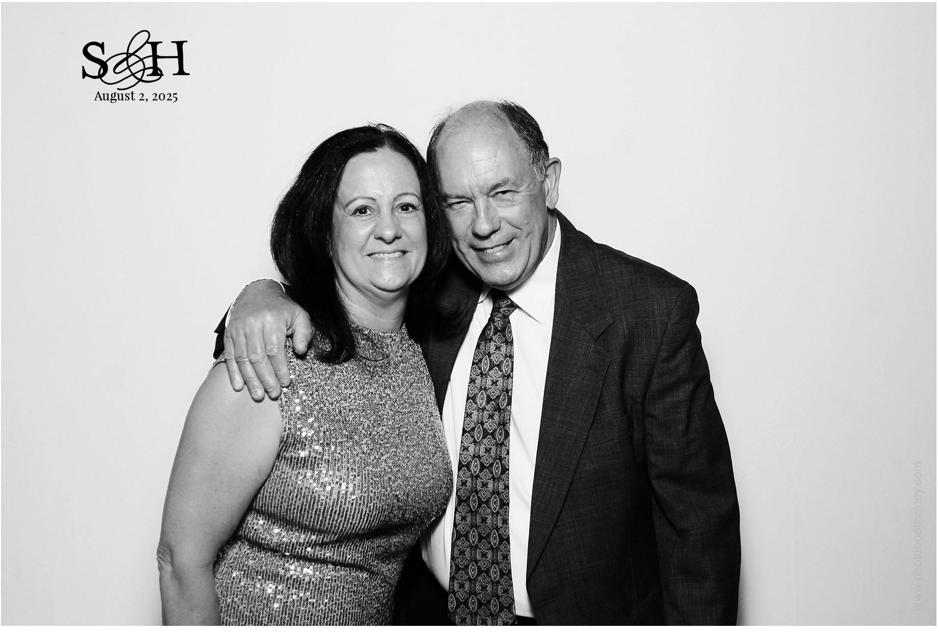4220 Mayleben x Teel | View more photos from the event at gallery.photoboothcincy.com/u/PhotoBoothCincy/4220-Mayleben-x-Teel