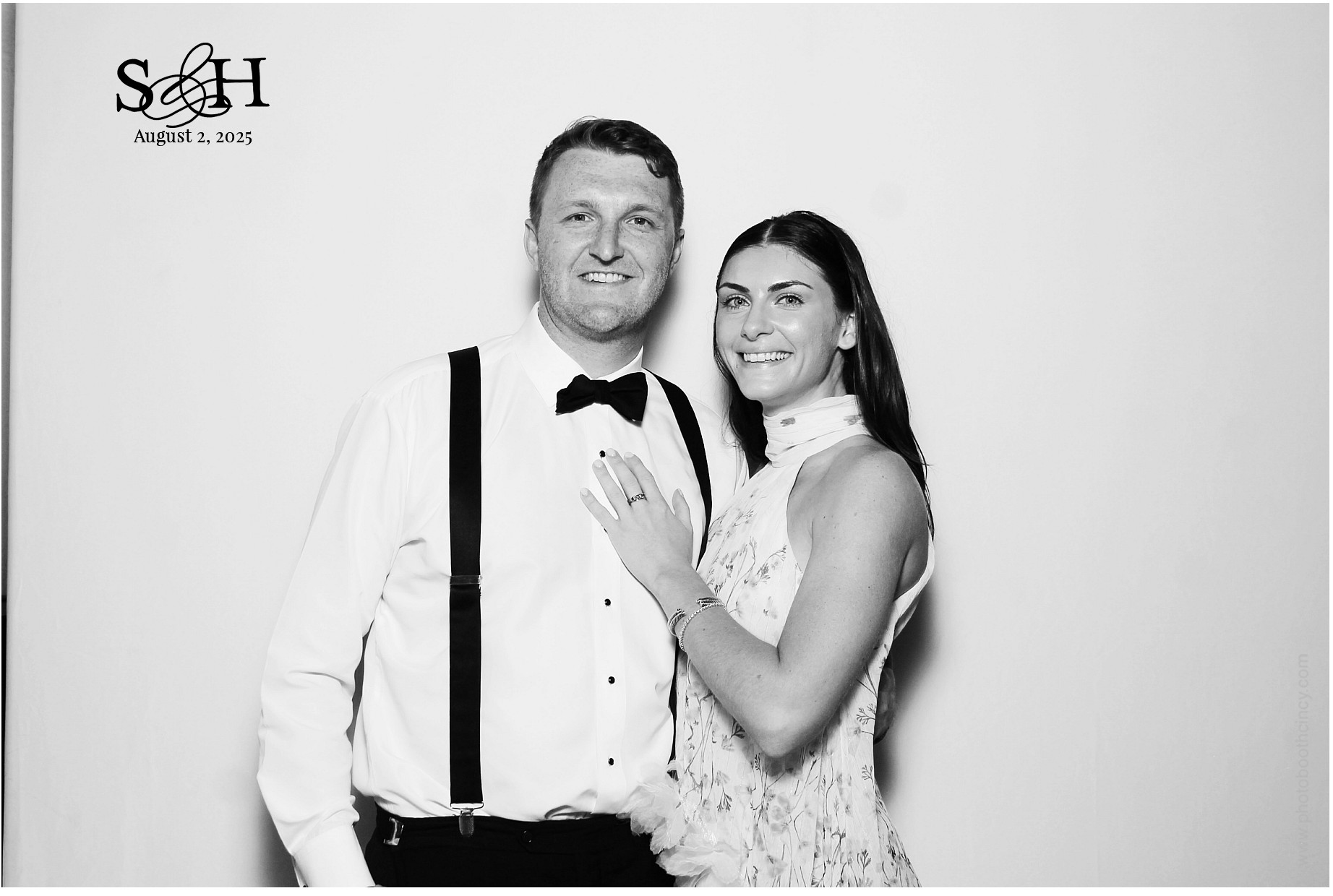 4220 Mayleben x Teel | View more photos from the event at gallery.photoboothcincy.com/u/PhotoBoothCincy/4220-Mayleben-x-Teel