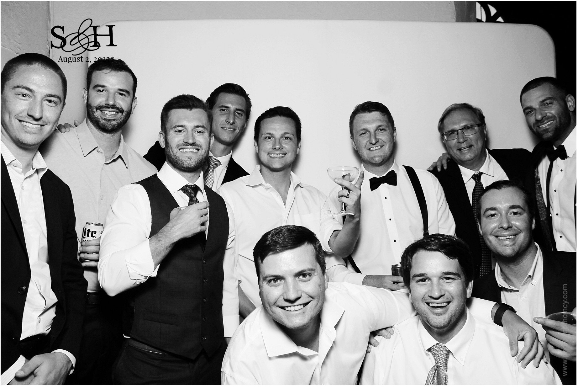 4220 Mayleben x Teel | View more photos from the event at gallery.photoboothcincy.com/u/PhotoBoothCincy/4220-Mayleben-x-Teel