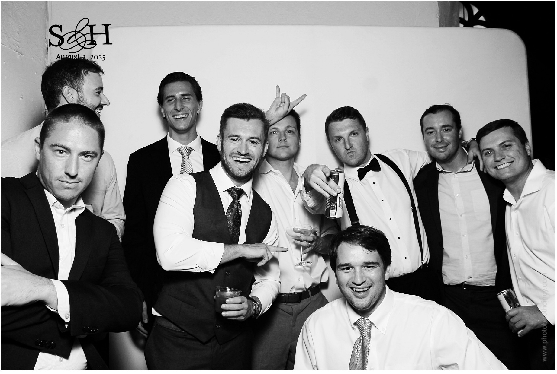 4220 Mayleben x Teel | View more photos from the event at gallery.photoboothcincy.com/u/PhotoBoothCincy/4220-Mayleben-x-Teel