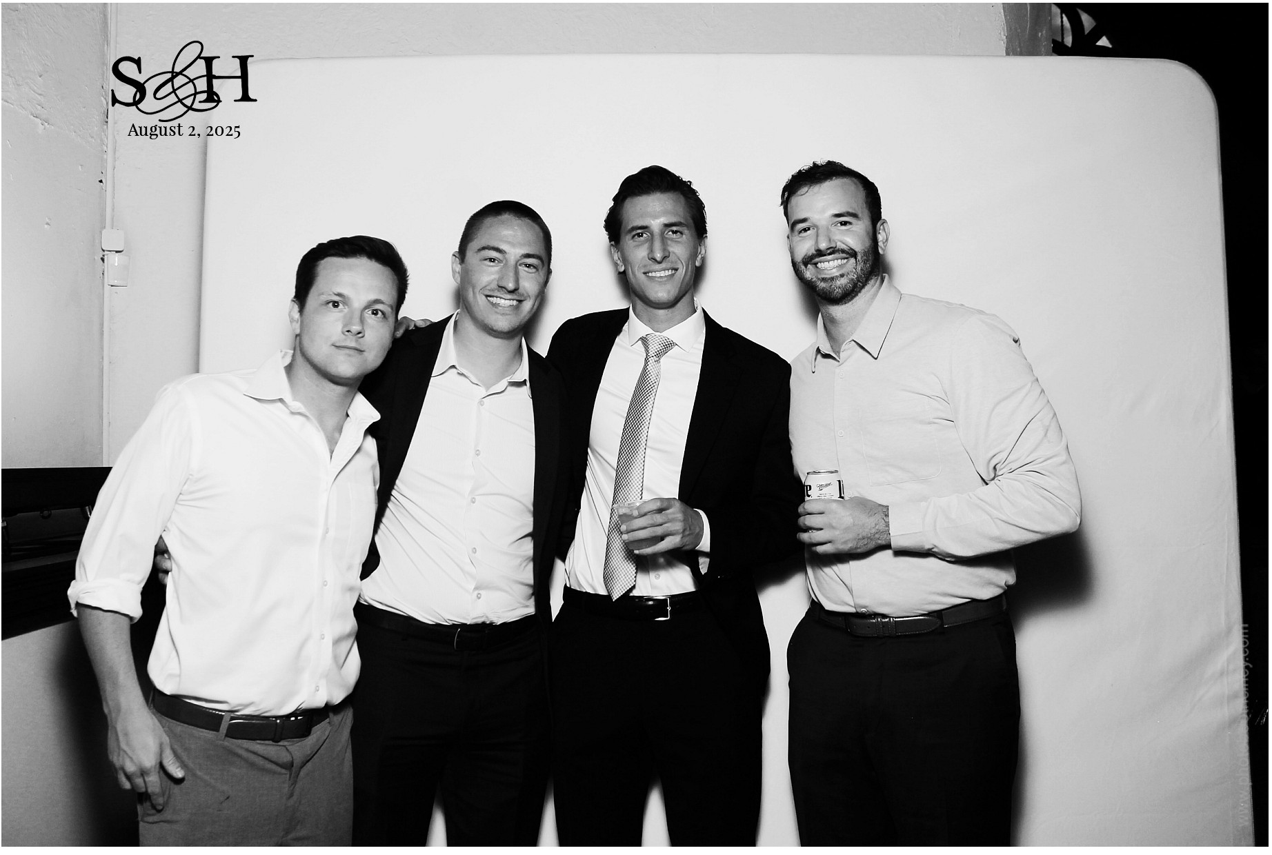 4220 Mayleben x Teel | View more photos from the event at gallery.photoboothcincy.com/u/PhotoBoothCincy/4220-Mayleben-x-Teel