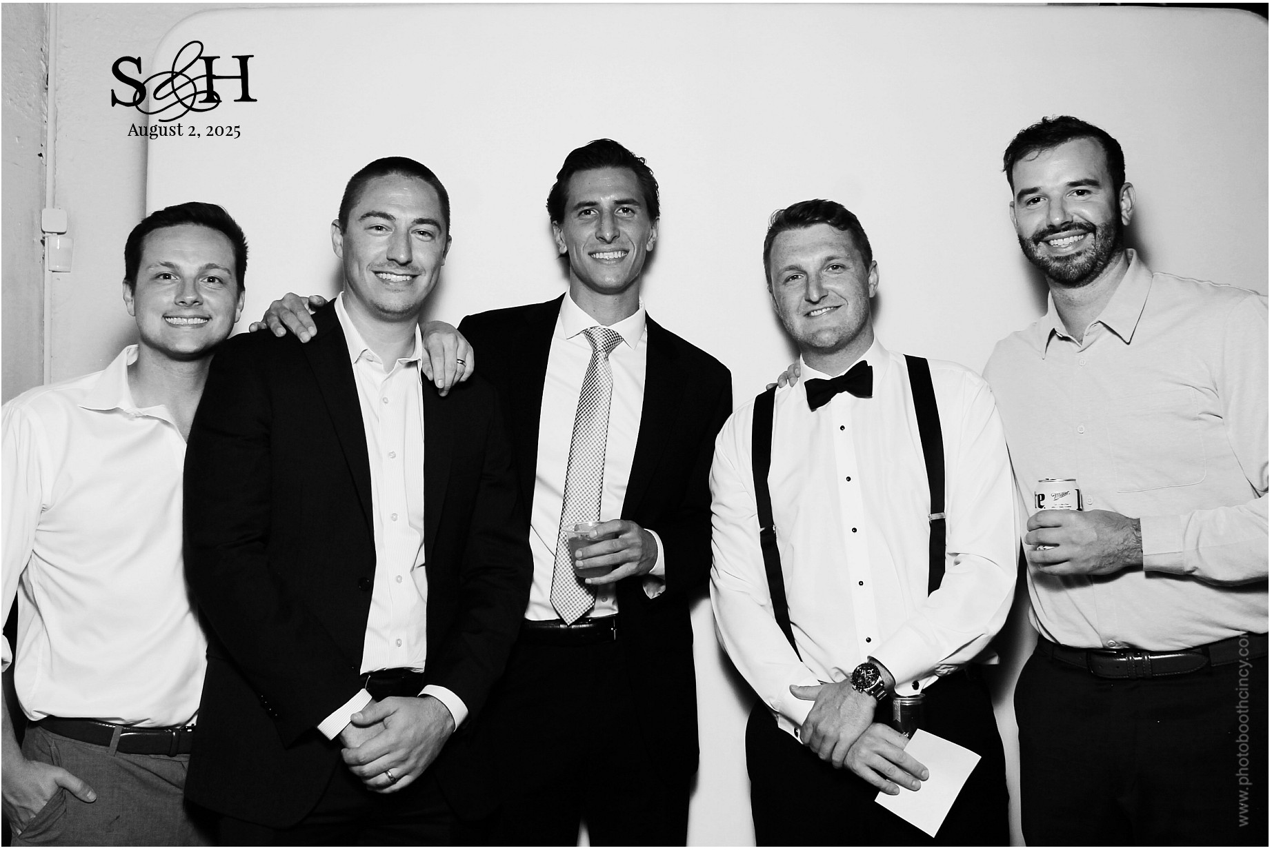 4220 Mayleben x Teel | View more photos from the event at gallery.photoboothcincy.com/u/PhotoBoothCincy/4220-Mayleben-x-Teel