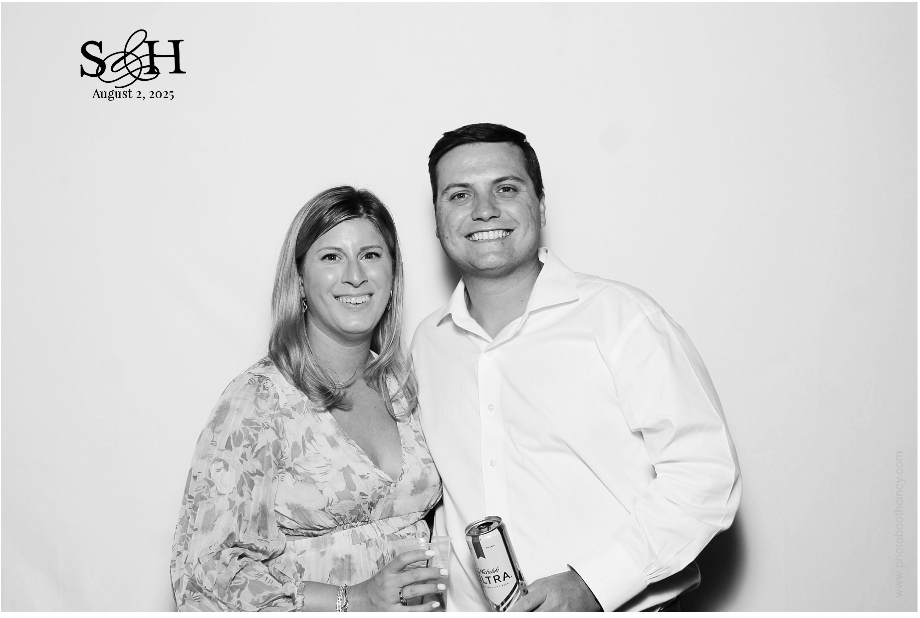 4220 Mayleben x Teel | View more photos from the event at gallery.photoboothcincy.com/u/PhotoBoothCincy/4220-Mayleben-x-Teel