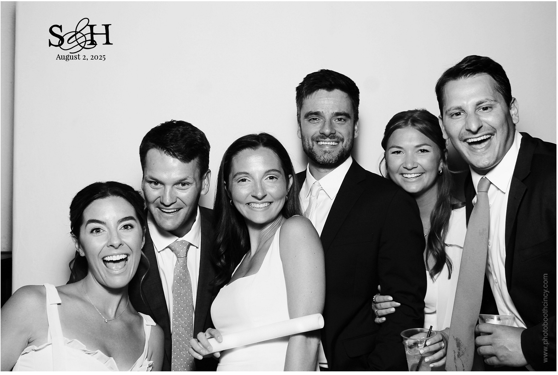 4220 Mayleben x Teel | View more photos from the event at gallery.photoboothcincy.com/u/PhotoBoothCincy/4220-Mayleben-x-Teel