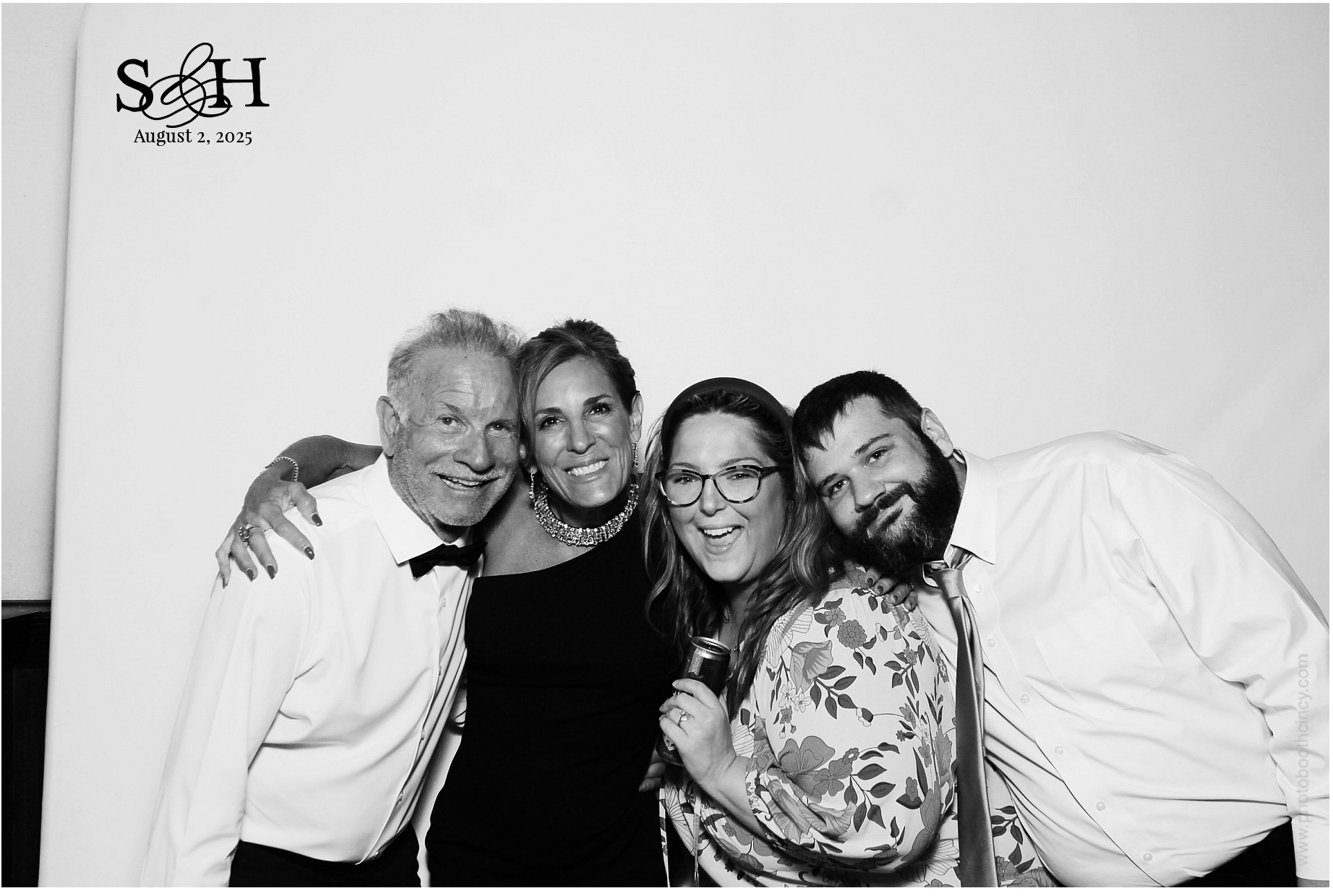 4220 Mayleben x Teel | View more photos from the event at gallery.photoboothcincy.com/u/PhotoBoothCincy/4220-Mayleben-x-Teel