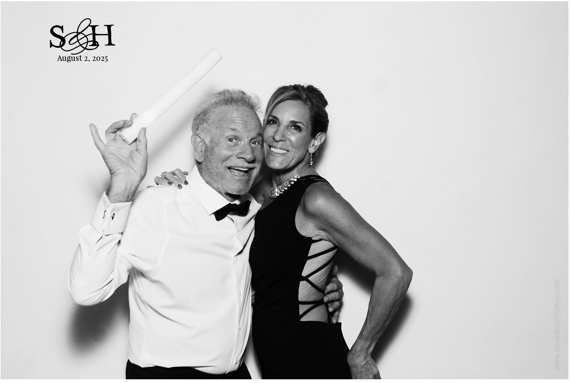 4220 Mayleben x Teel | View more photos from the event at gallery.photoboothcincy.com/u/PhotoBoothCincy/4220-Mayleben-x-Teel