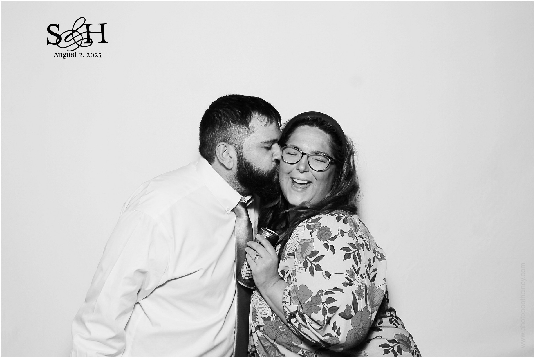 4220 Mayleben x Teel | View more photos from the event at gallery.photoboothcincy.com/u/PhotoBoothCincy/4220-Mayleben-x-Teel