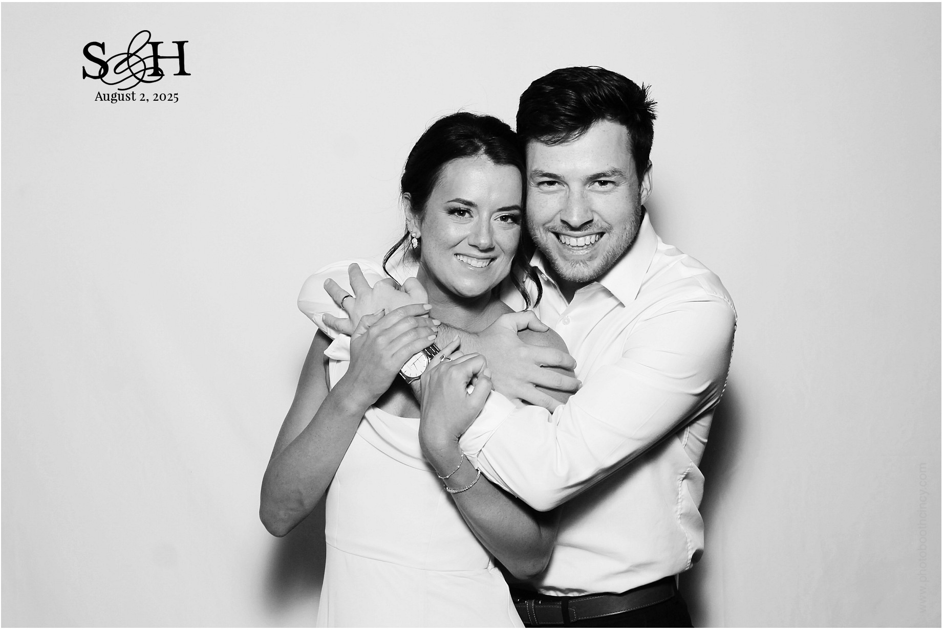 4220 Mayleben x Teel | View more photos from the event at gallery.photoboothcincy.com/u/PhotoBoothCincy/4220-Mayleben-x-Teel