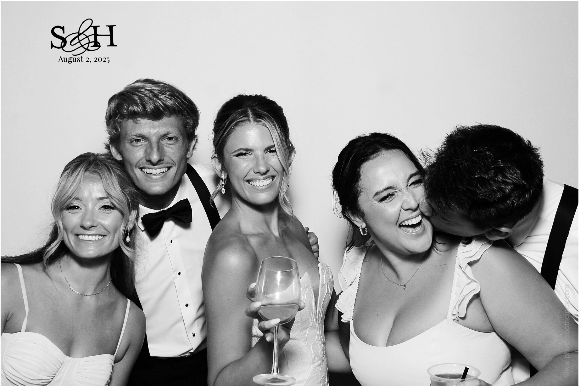 4220 Mayleben x Teel | View more photos from the event at gallery.photoboothcincy.com/u/PhotoBoothCincy/4220-Mayleben-x-Teel