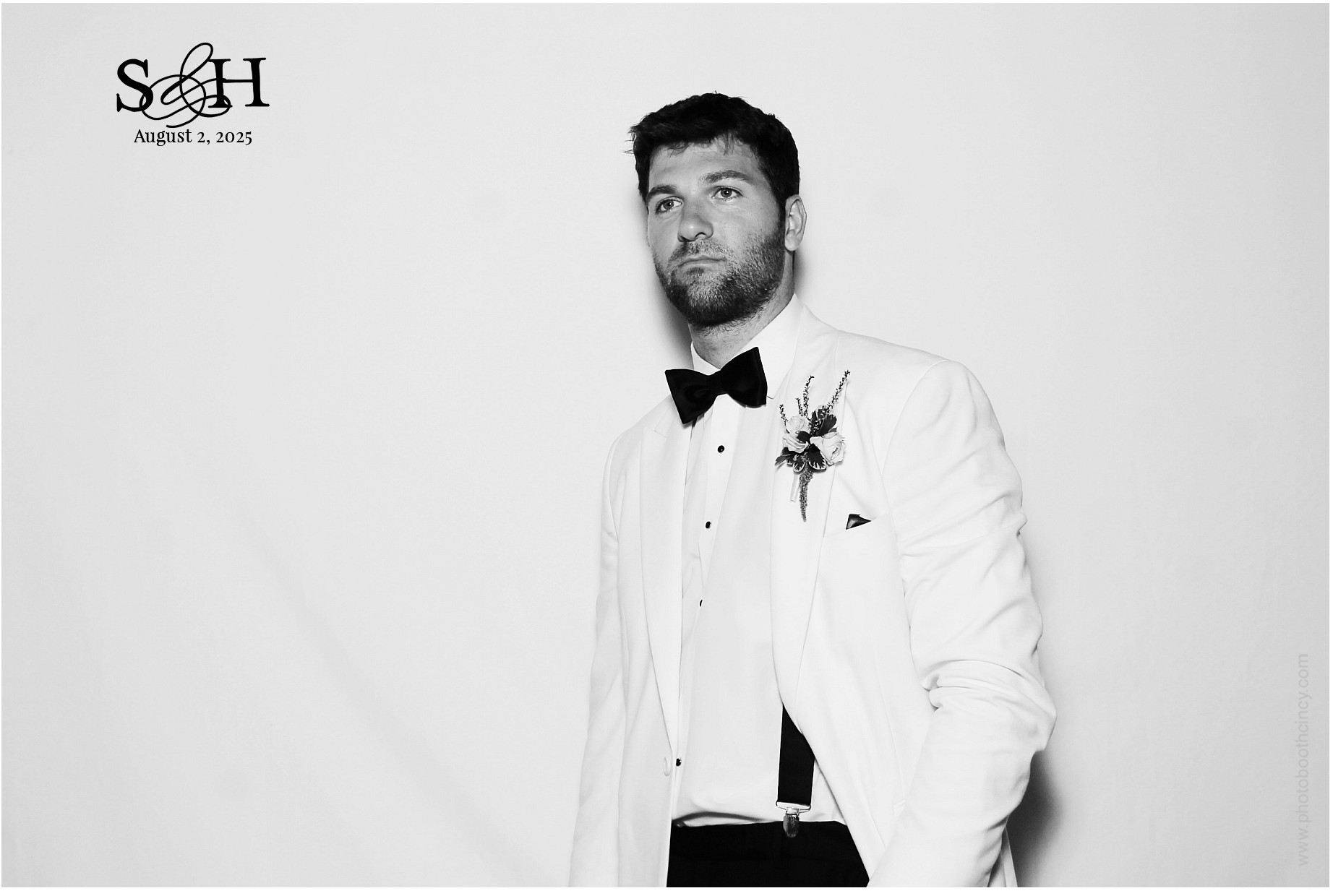 4220 Mayleben x Teel | View more photos from the event at gallery.photoboothcincy.com/u/PhotoBoothCincy/4220-Mayleben-x-Teel