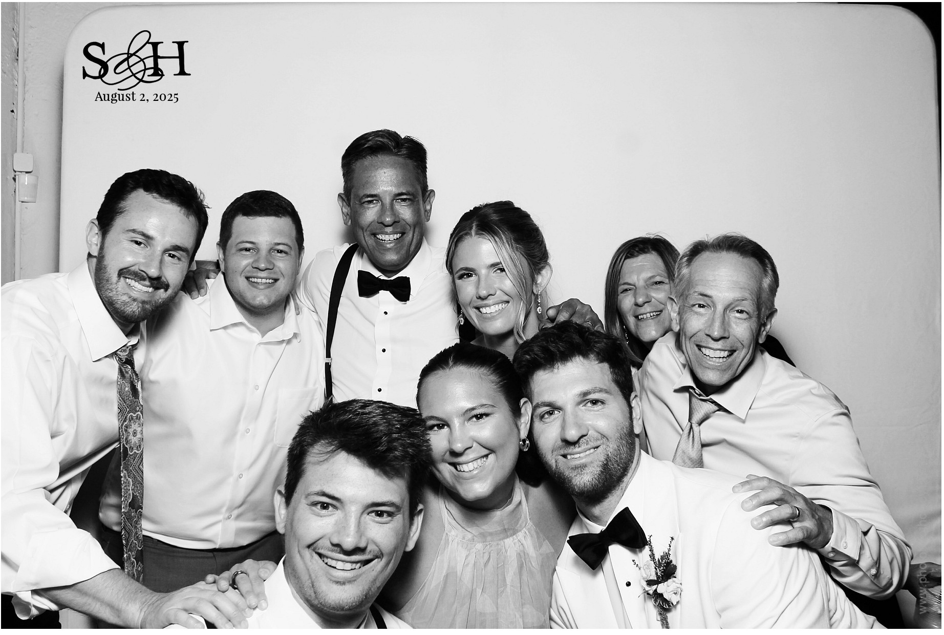 4220 Mayleben x Teel | View more photos from the event at gallery.photoboothcincy.com/u/PhotoBoothCincy/4220-Mayleben-x-Teel