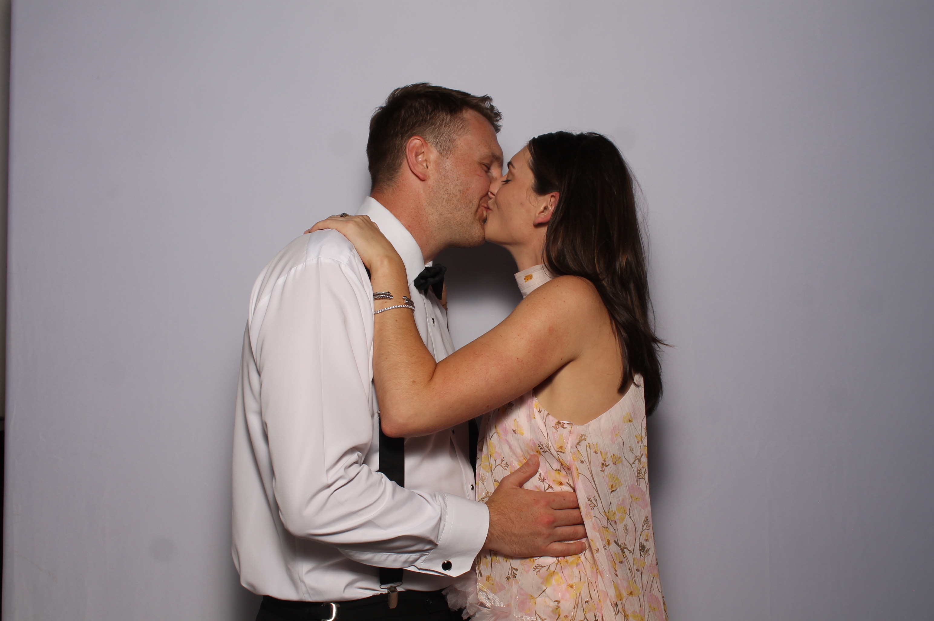 4220 Mayleben x Teel | View more photos from the event at gallery.photoboothcincy.com/u/PhotoBoothCincy/4220-Mayleben-x-Teel