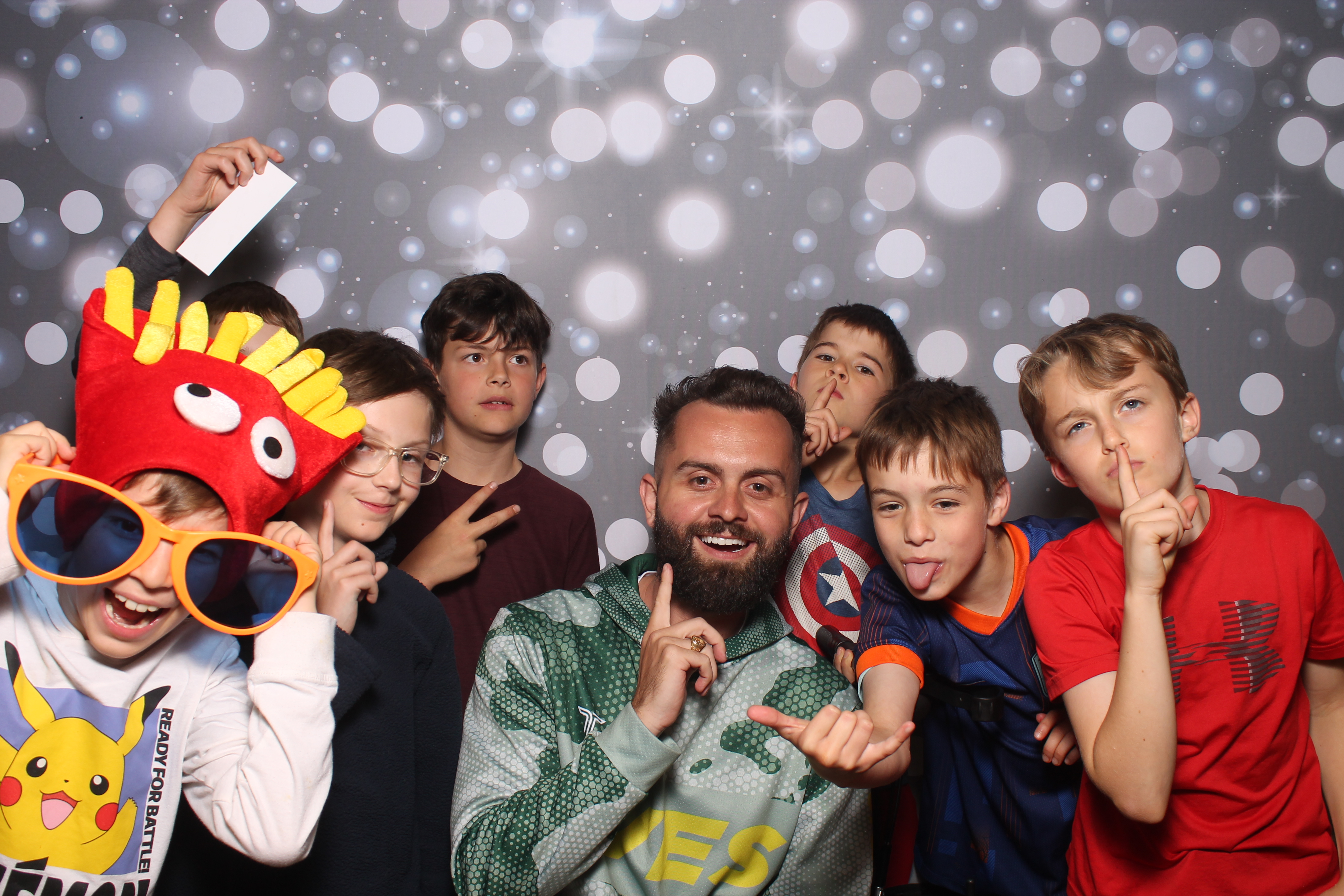 4th Grade Celebration | View more photos from the event at gallery.photoboothcincy.com/u/PhotoBoothCincy/4th-Grade-Celebration