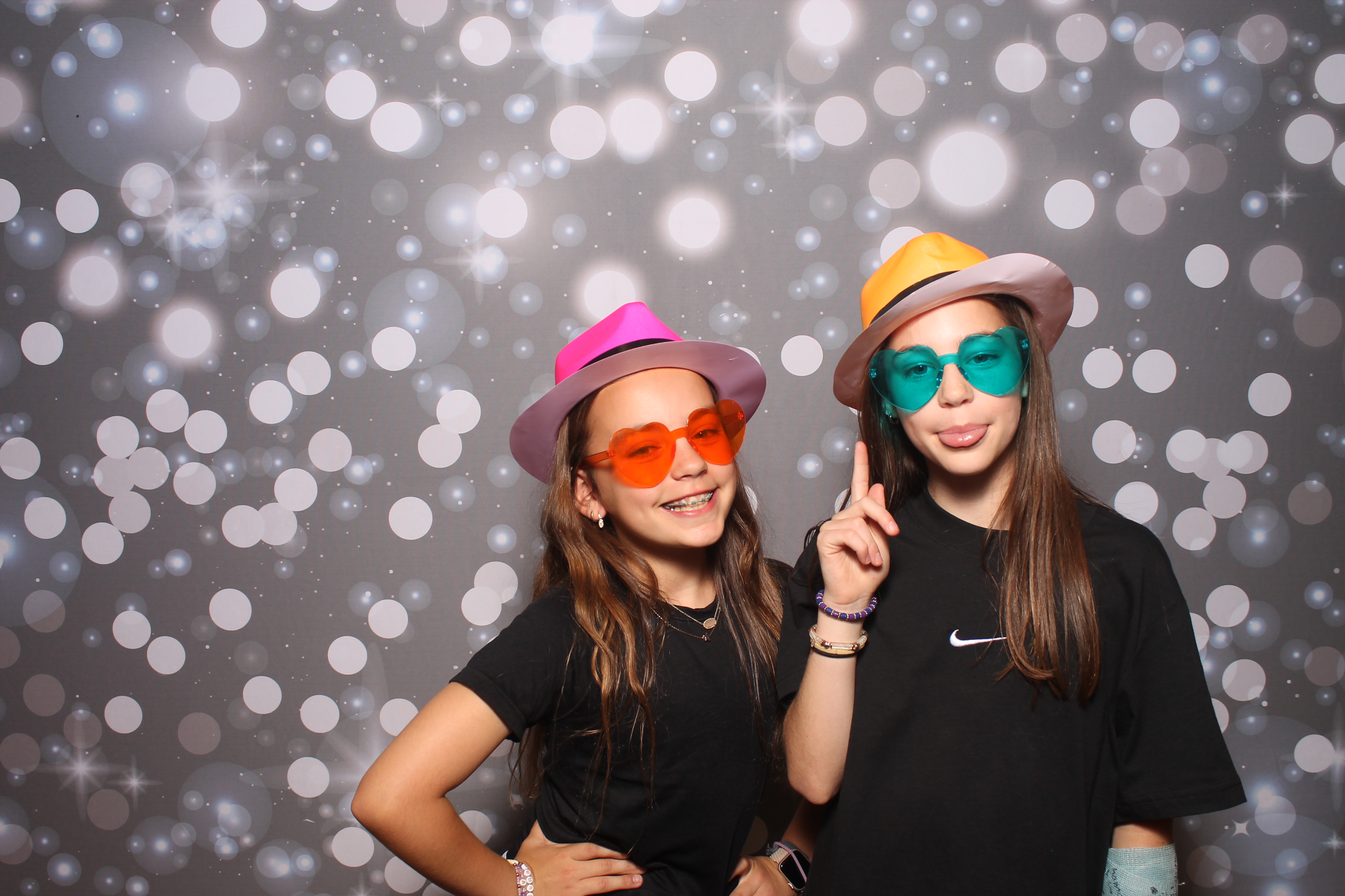 4th Grade Celebration | View more photos from the event at gallery.photoboothcincy.com/u/PhotoBoothCincy/4th-Grade-Celebration