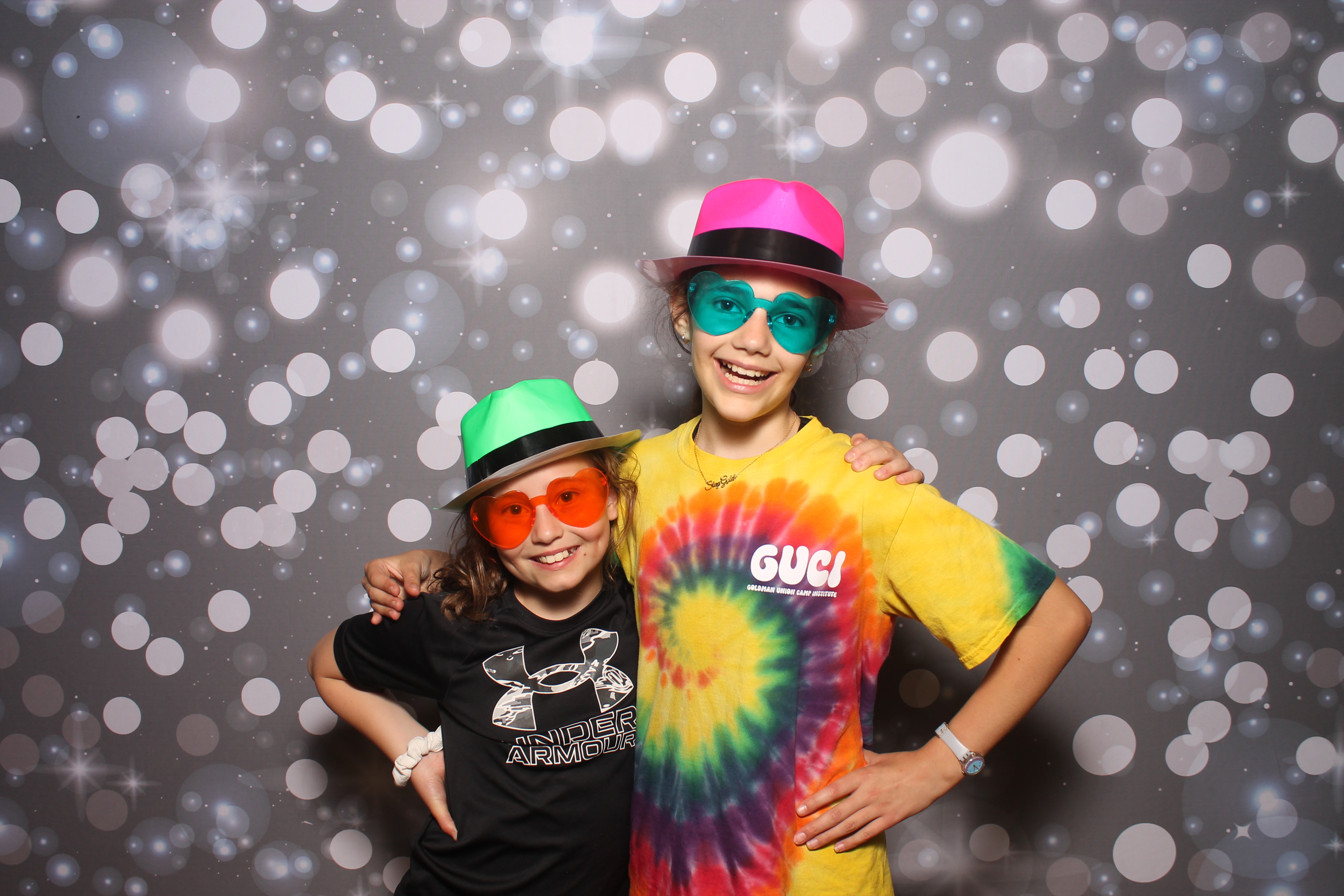 4th Grade Celebration | View more photos from the event at gallery.photoboothcincy.com/u/PhotoBoothCincy/4th-Grade-Celebration