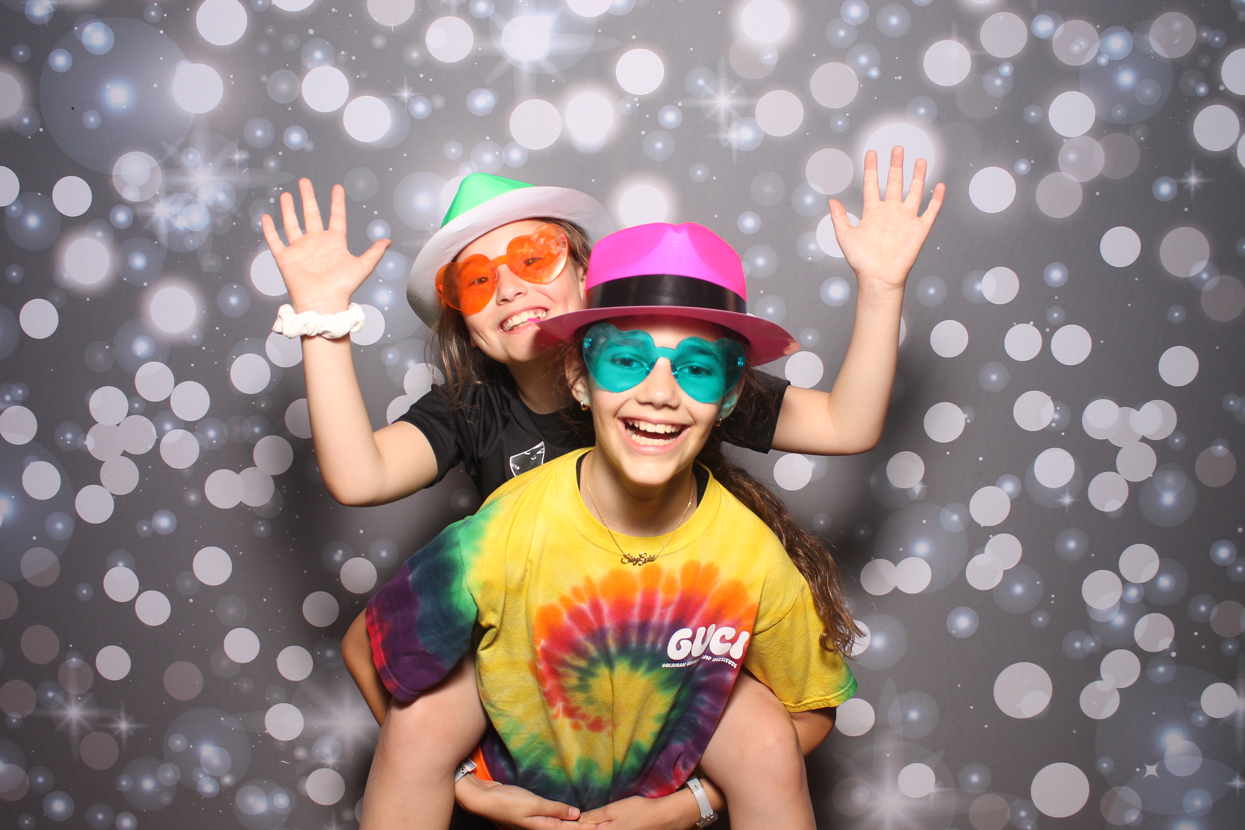 4th Grade Celebration | View more photos from the event at gallery.photoboothcincy.com/u/PhotoBoothCincy/4th-Grade-Celebration