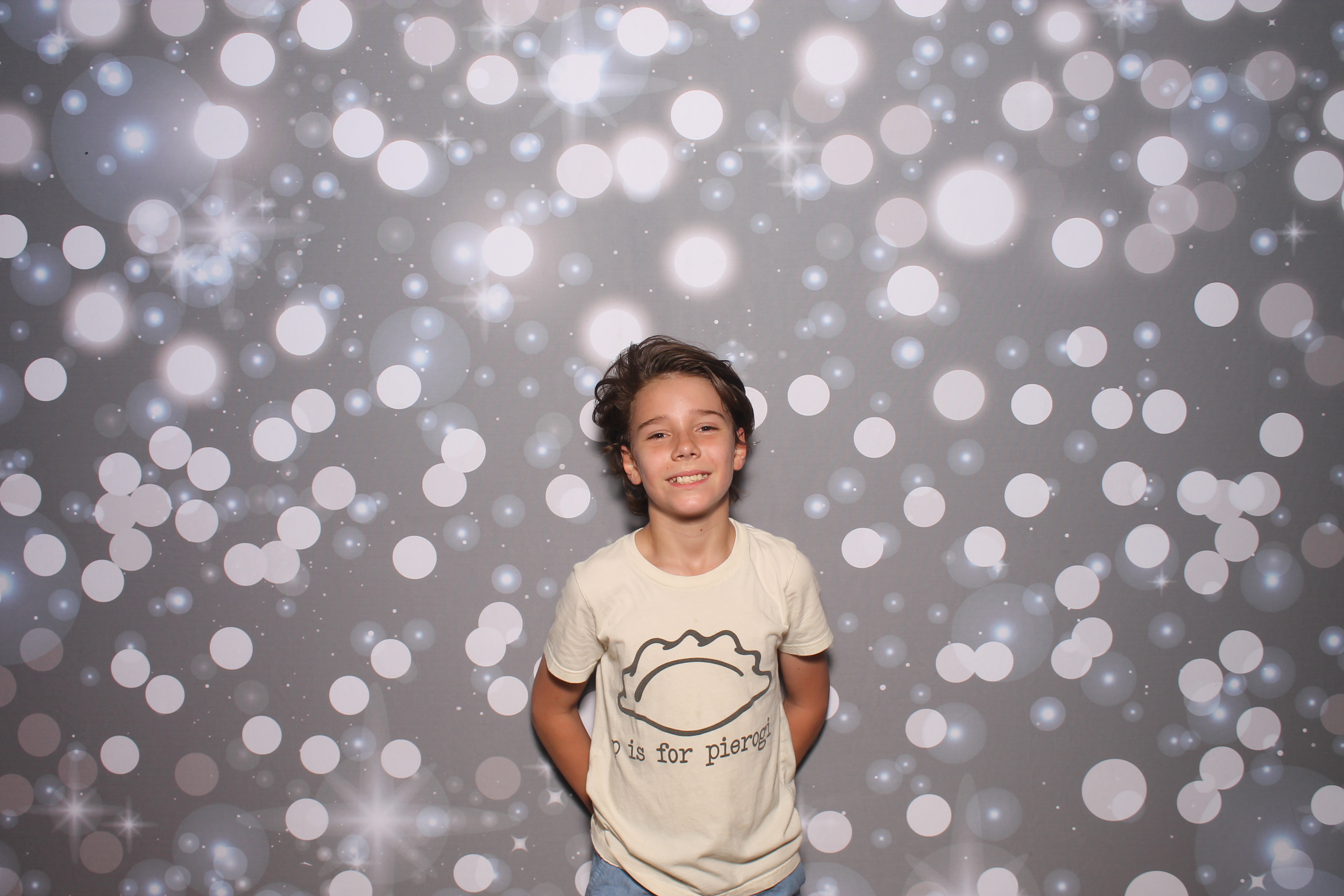 4th Grade Celebration | View more photos from the event at gallery.photoboothcincy.com/u/PhotoBoothCincy/4th-Grade-Celebration