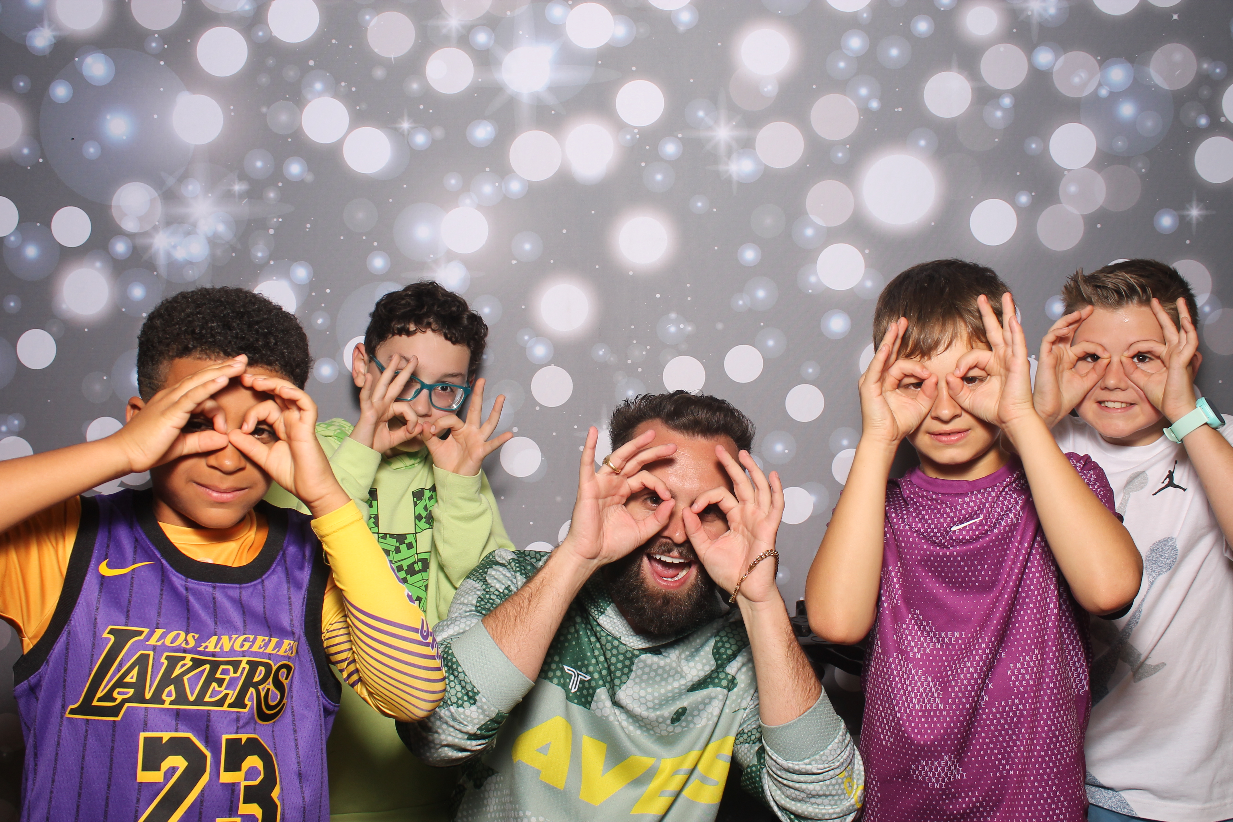4th Grade Celebration | View more photos from the event at gallery.photoboothcincy.com/u/PhotoBoothCincy/4th-Grade-Celebration