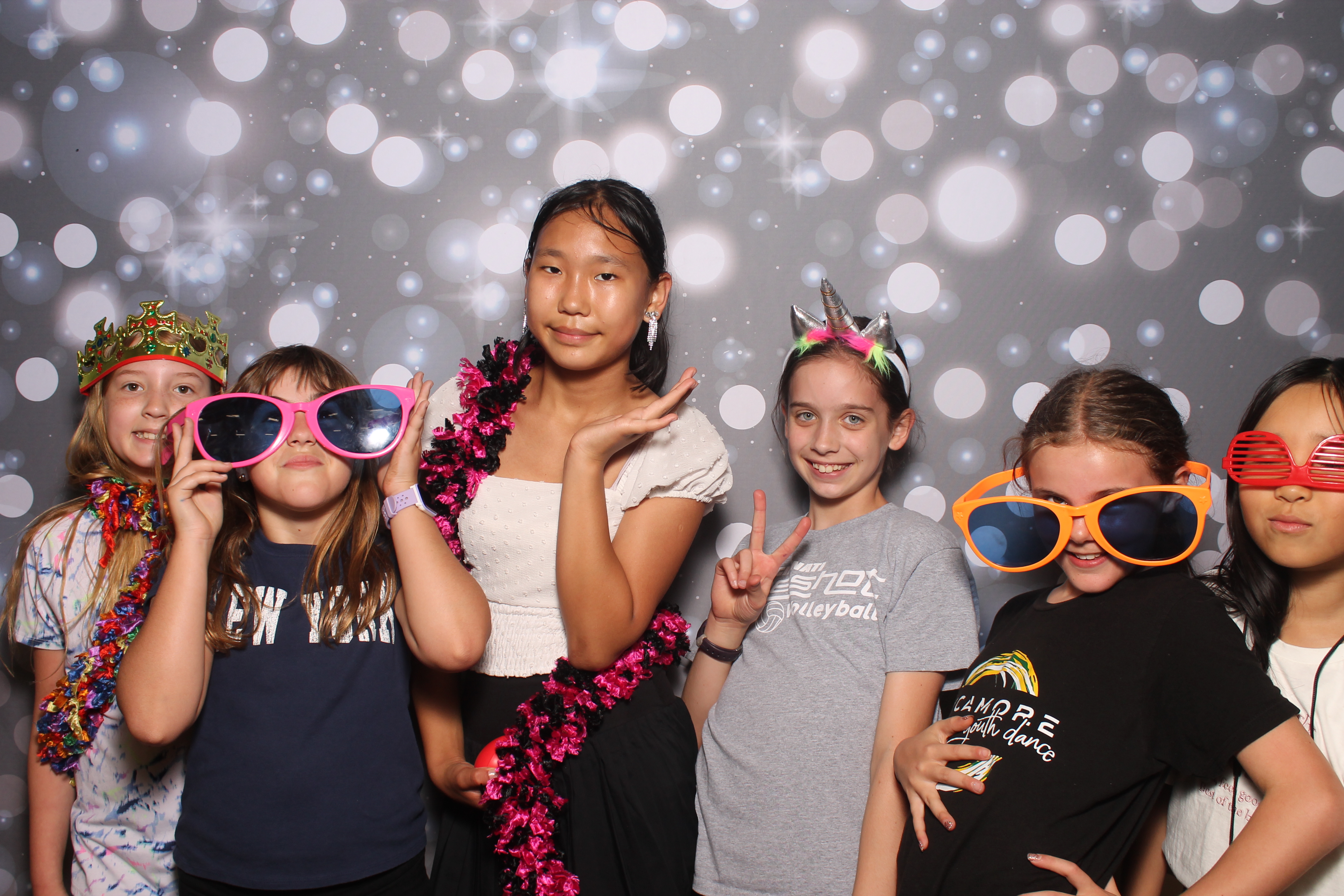 4th Grade Celebration | View more photos from the event at gallery.photoboothcincy.com/u/PhotoBoothCincy/4th-Grade-Celebration
