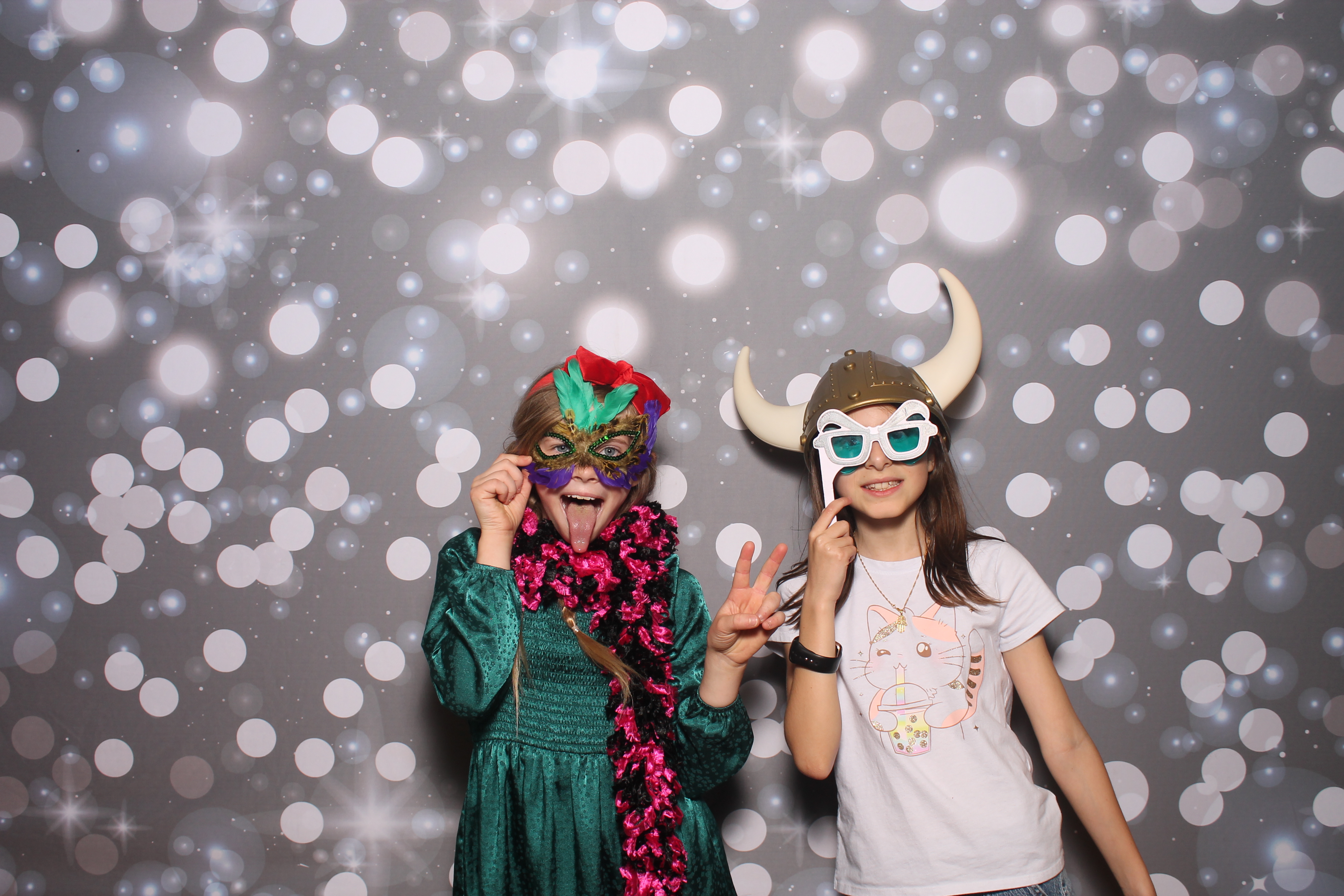 4th Grade Celebration | View more photos from the event at gallery.photoboothcincy.com/u/PhotoBoothCincy/4th-Grade-Celebration