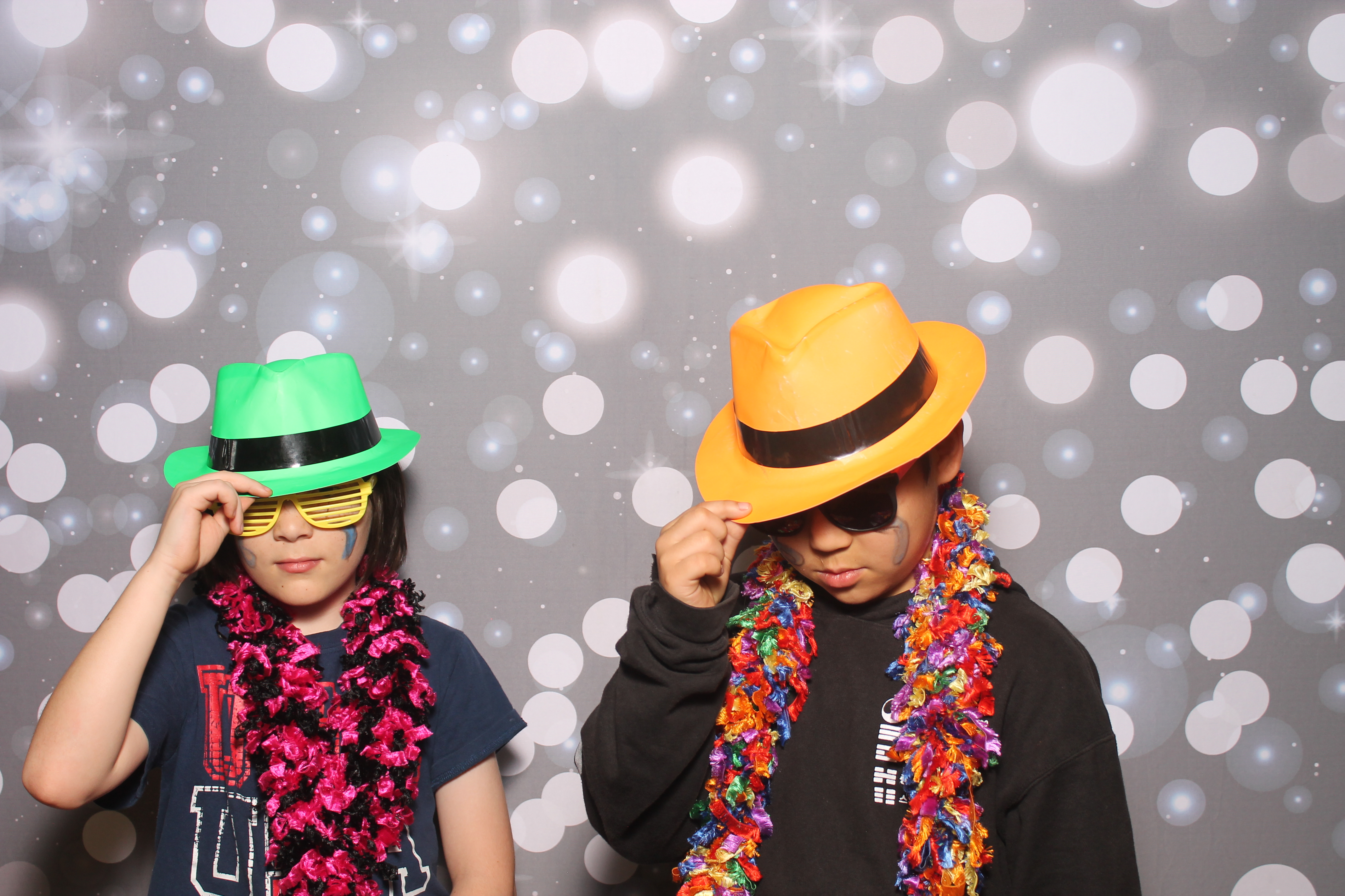 4th Grade Celebration | View more photos from the event at gallery.photoboothcincy.com/u/PhotoBoothCincy/4th-Grade-Celebration
