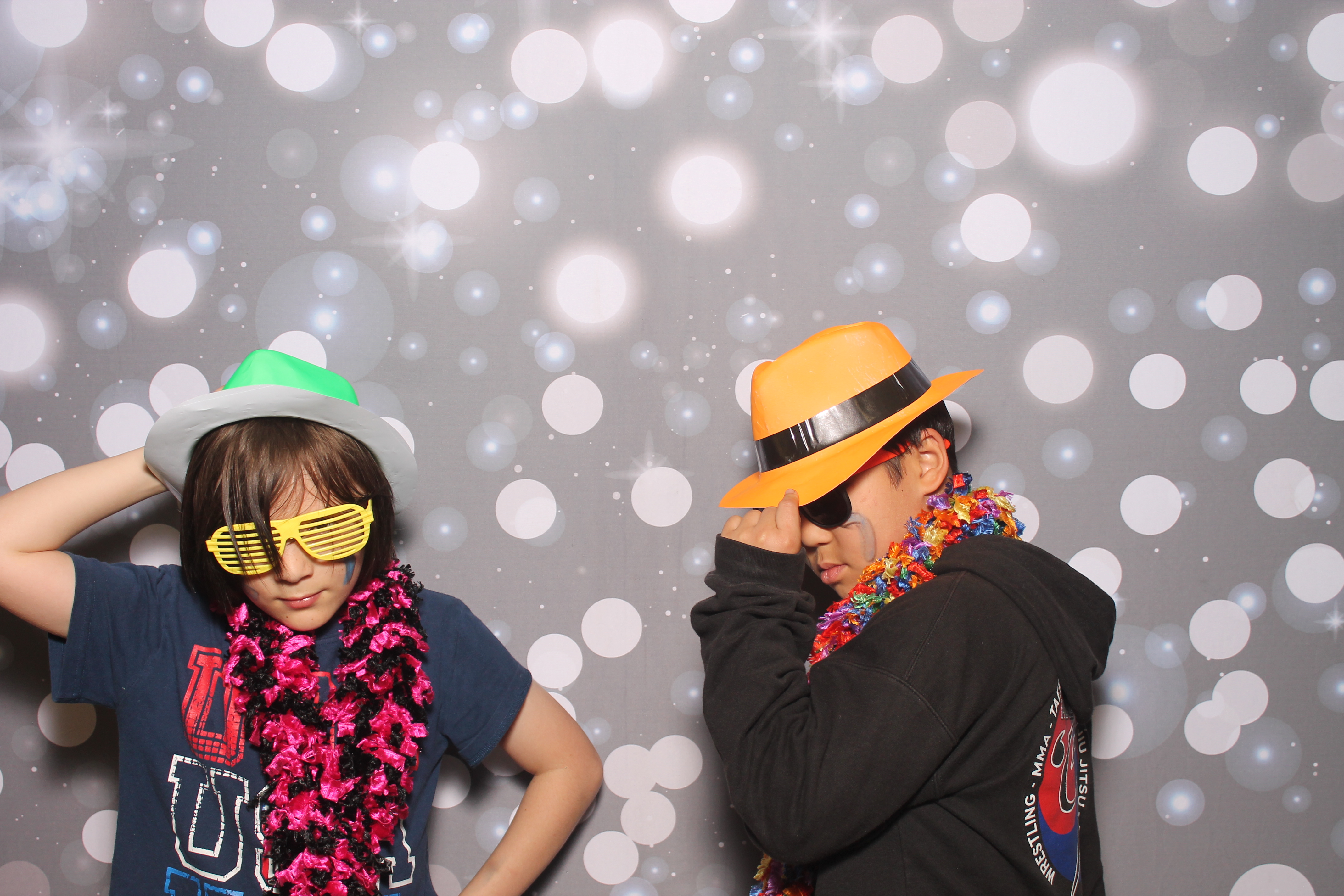 4th Grade Celebration | View more photos from the event at gallery.photoboothcincy.com/u/PhotoBoothCincy/4th-Grade-Celebration