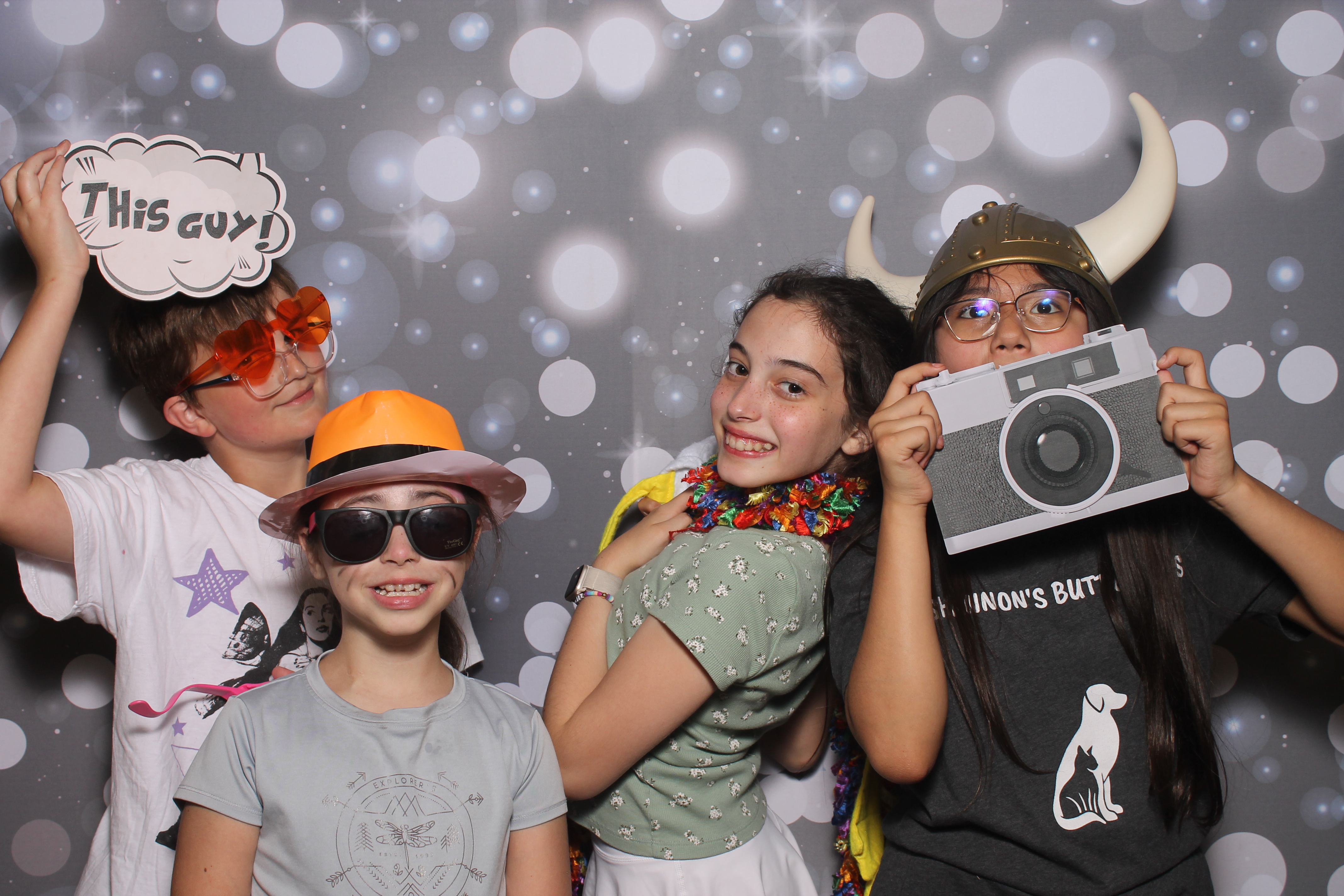 4th Grade Celebration | View more photos from the event at gallery.photoboothcincy.com/u/PhotoBoothCincy/4th-Grade-Celebration