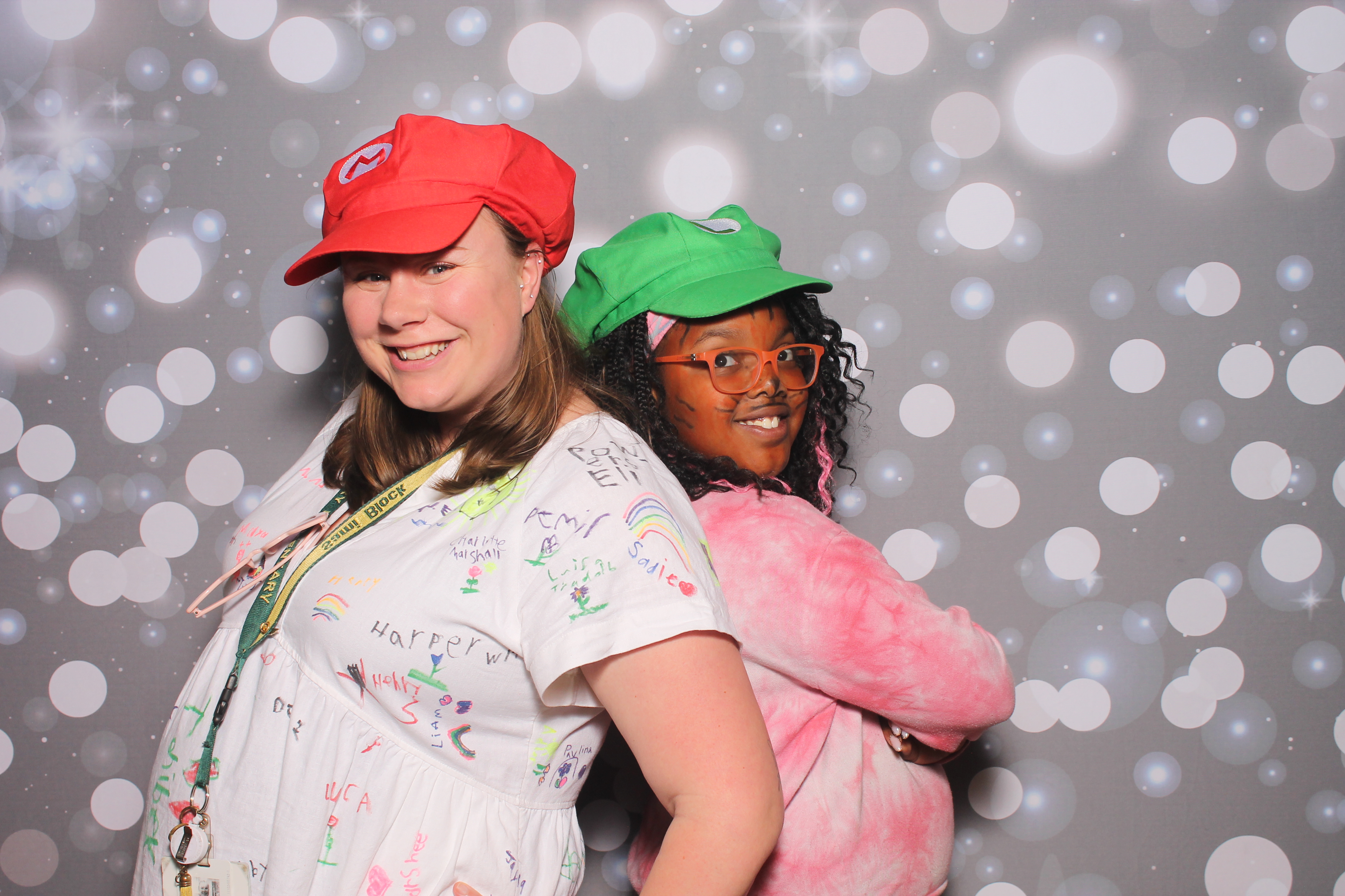 4th Grade Celebration | View more photos from the event at gallery.photoboothcincy.com/u/PhotoBoothCincy/4th-Grade-Celebration
