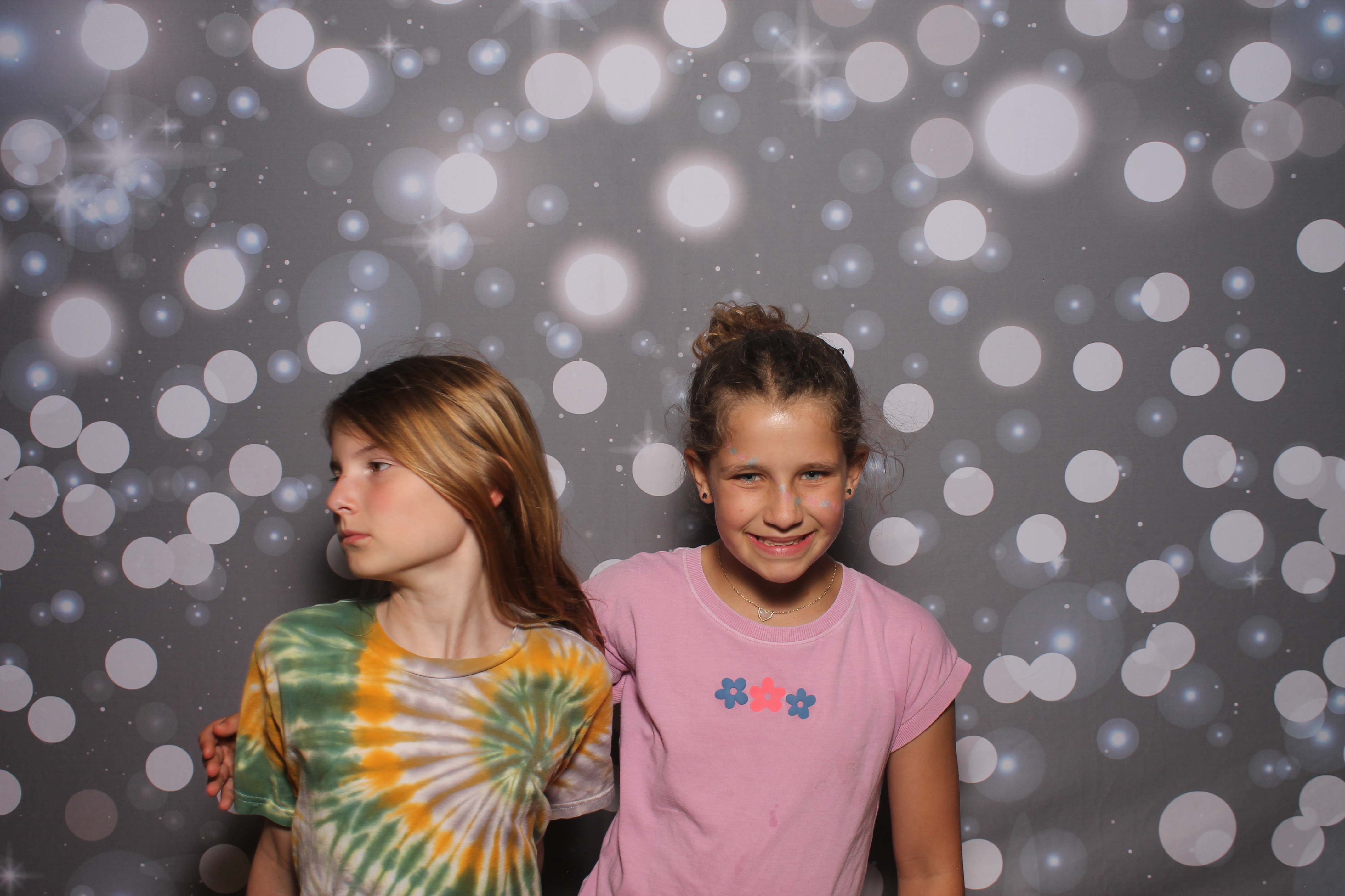 4th Grade Celebration | View more photos from the event at gallery.photoboothcincy.com/u/PhotoBoothCincy/4th-Grade-Celebration