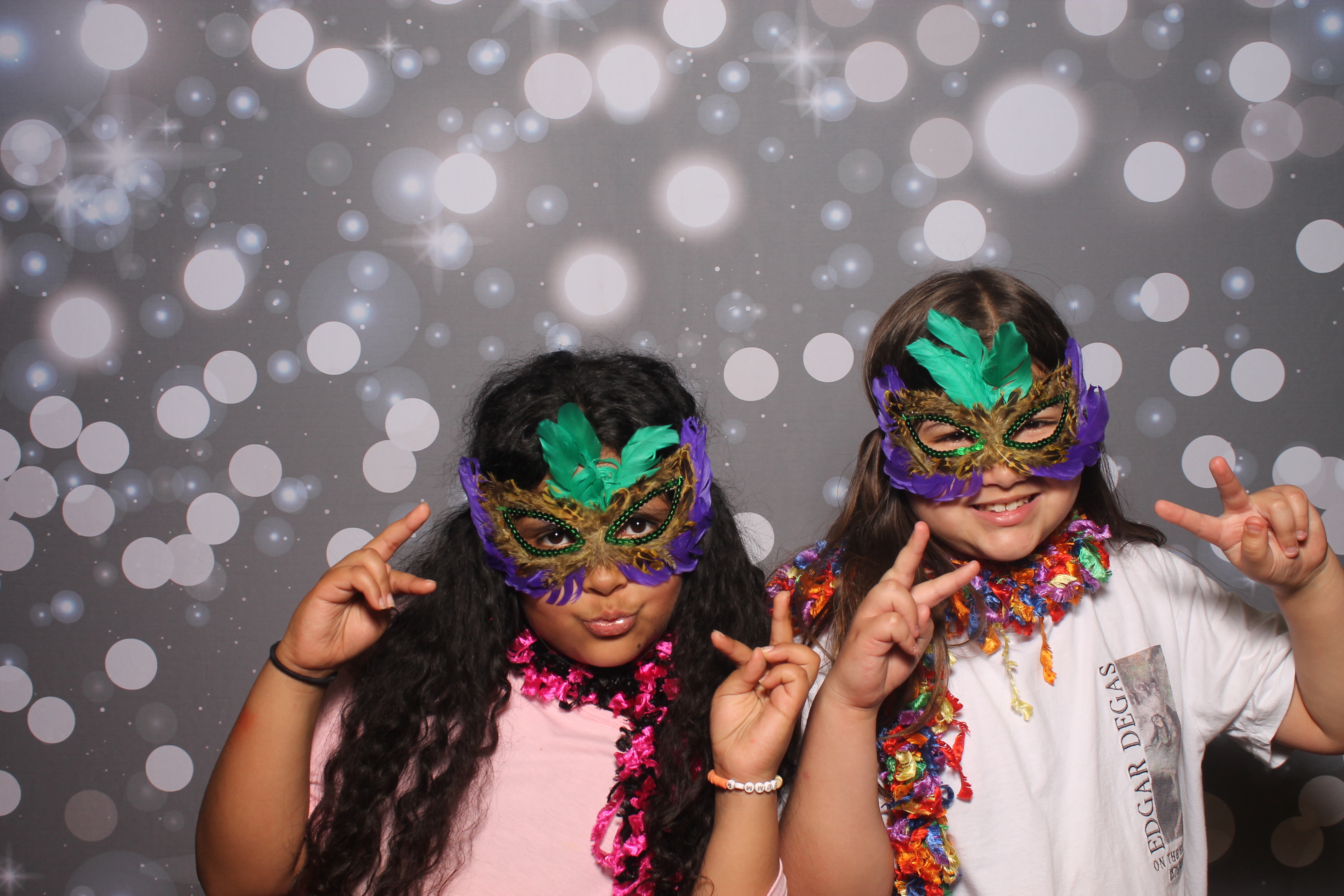 4th Grade Celebration | View more photos from the event at gallery.photoboothcincy.com/u/PhotoBoothCincy/4th-Grade-Celebration