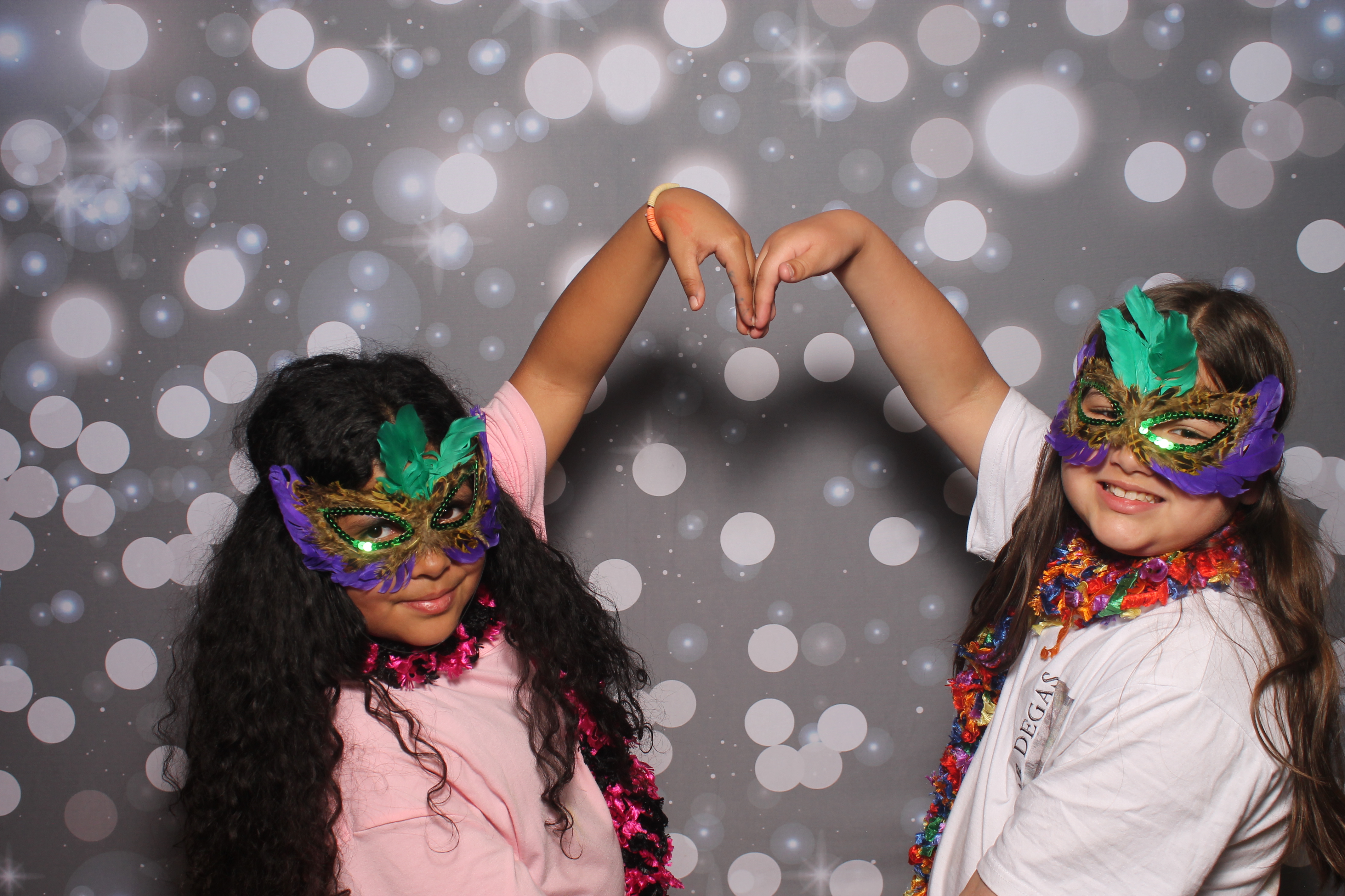 4th Grade Celebration | View more photos from the event at gallery.photoboothcincy.com/u/PhotoBoothCincy/4th-Grade-Celebration