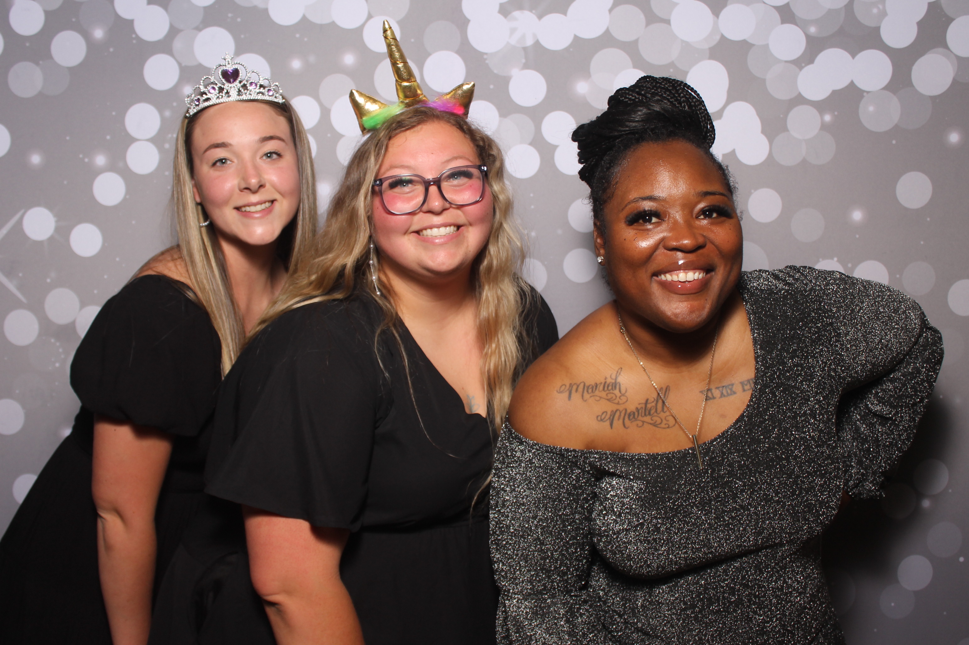 6th District Prom | View more photos from the event at gallery.photoboothcincy.com/u/PhotoBoothCincy/6th-District-Prom