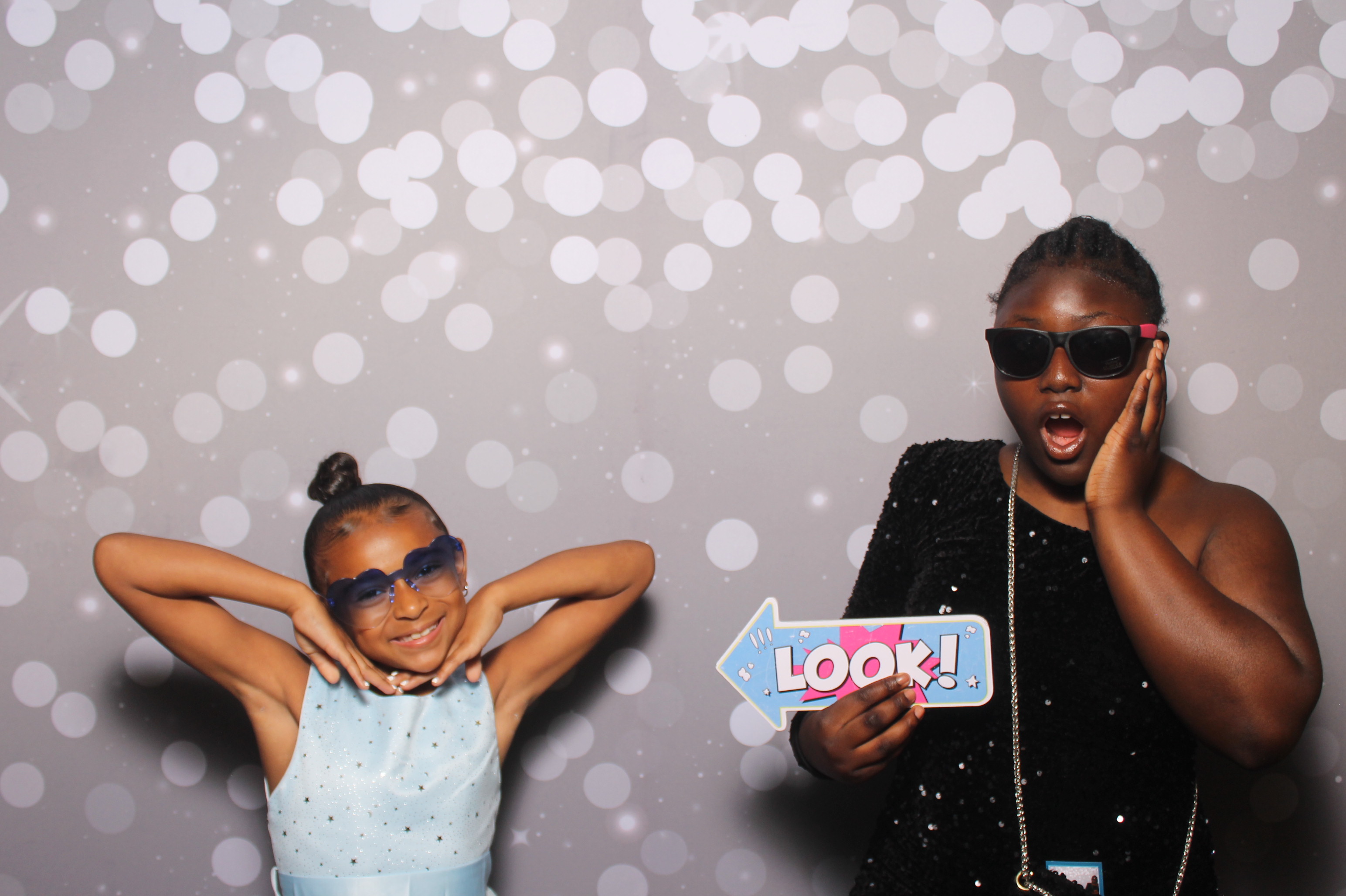 6th District Prom | View more photos from the event at gallery.photoboothcincy.com/u/PhotoBoothCincy/6th-District-Prom