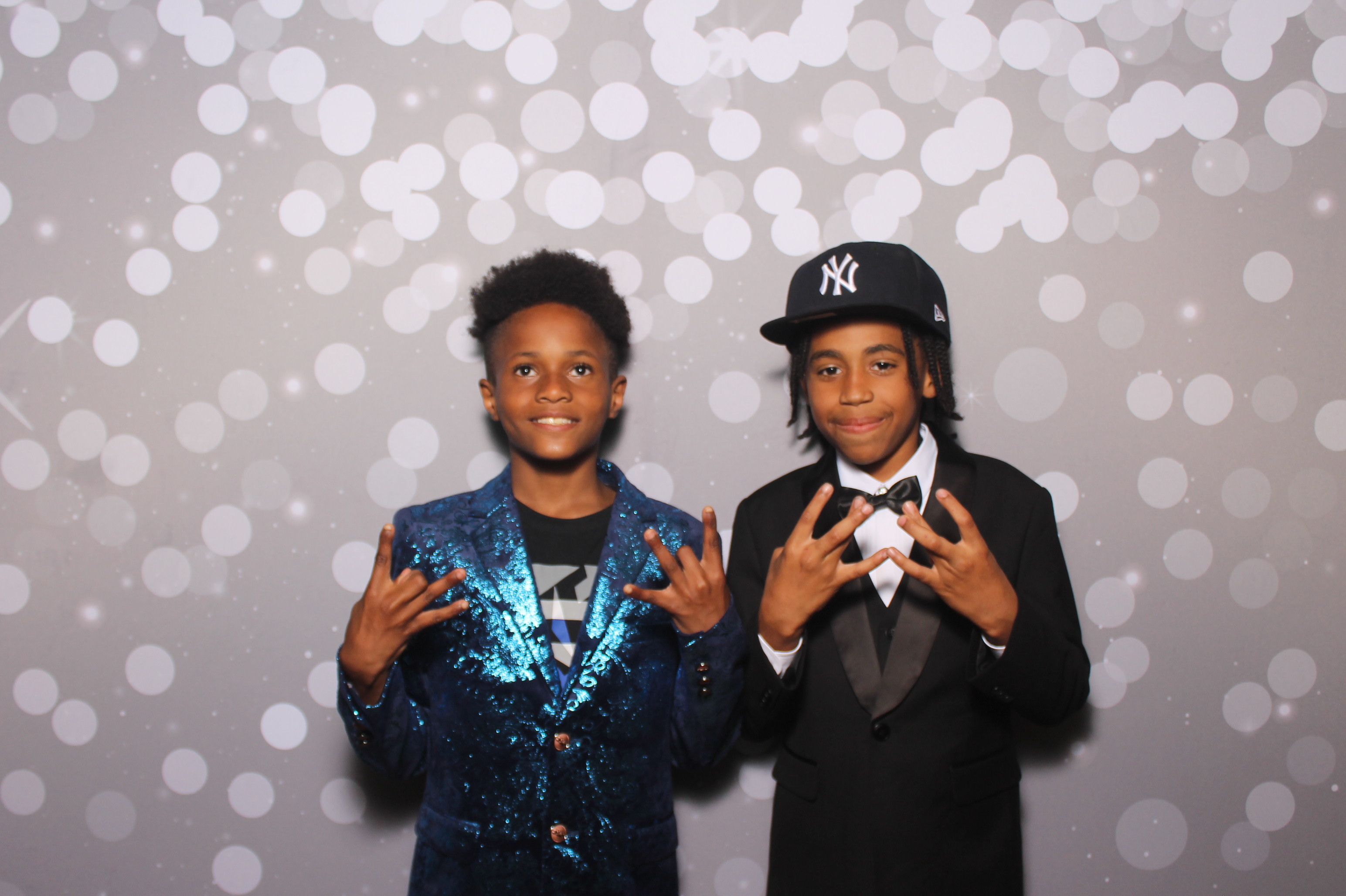 6th District Prom | View more photos from the event at gallery.photoboothcincy.com/u/PhotoBoothCincy/6th-District-Prom