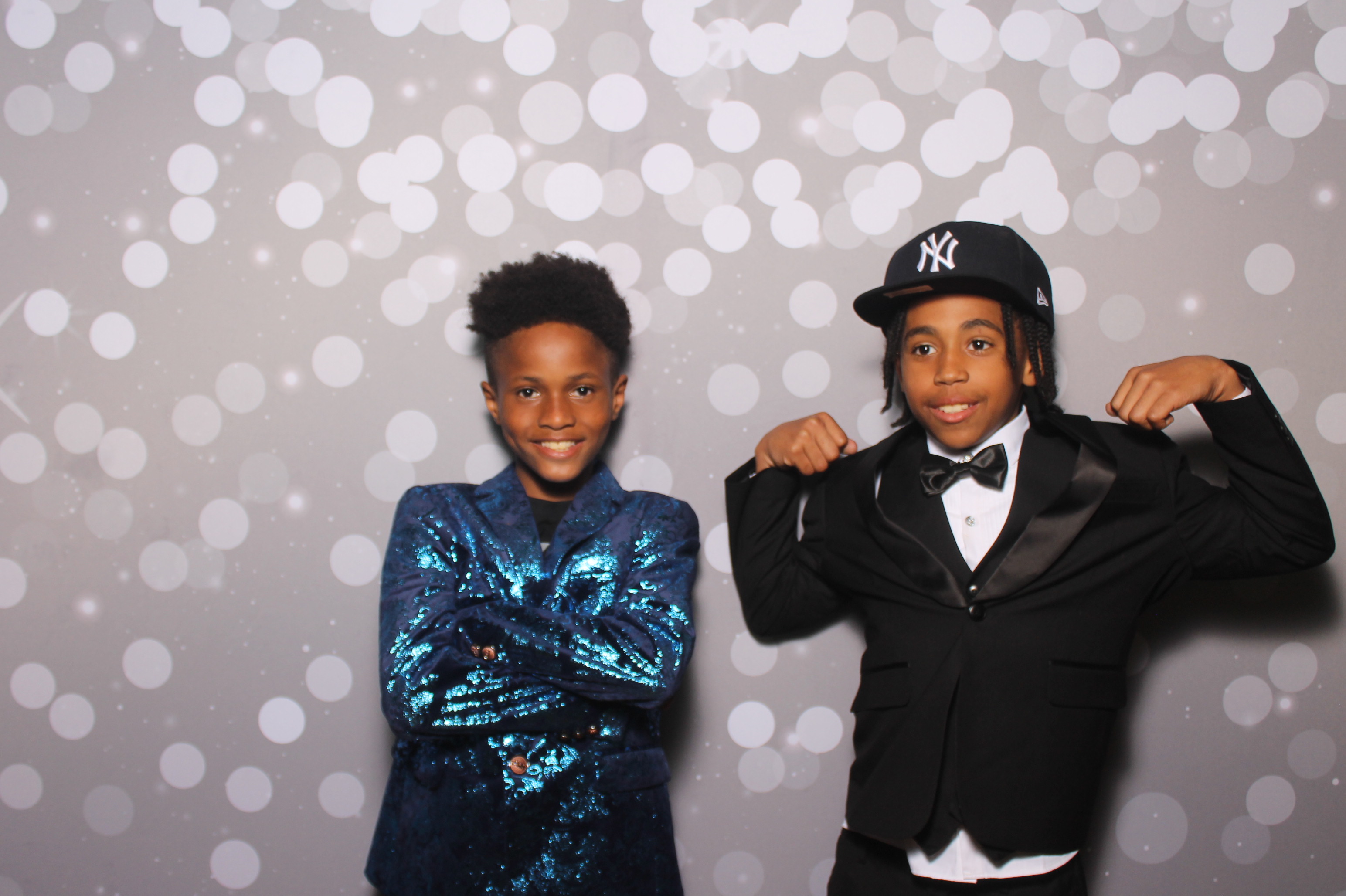 6th District Prom | View more photos from the event at gallery.photoboothcincy.com/u/PhotoBoothCincy/6th-District-Prom