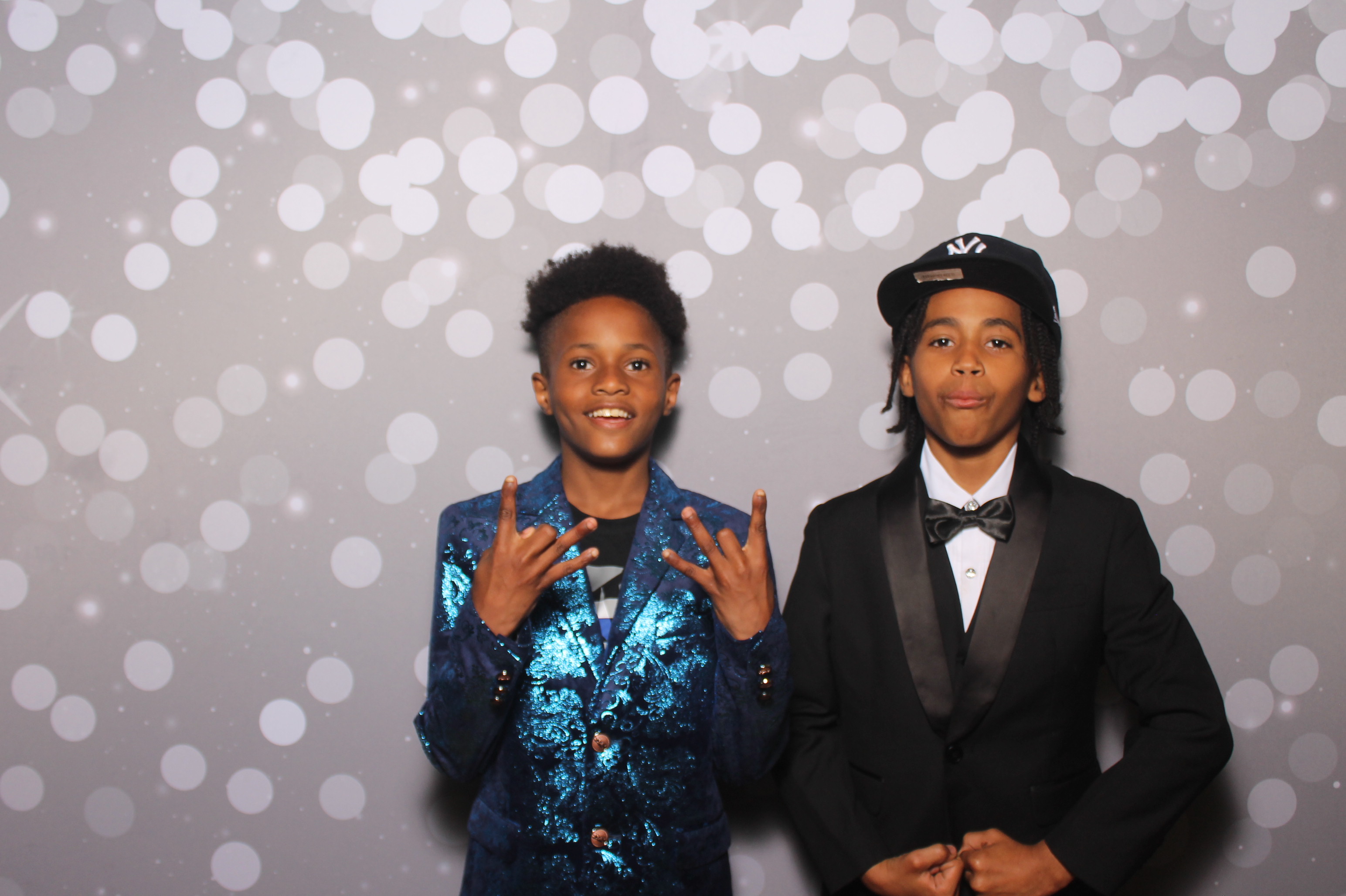 6th District Prom | View more photos from the event at gallery.photoboothcincy.com/u/PhotoBoothCincy/6th-District-Prom