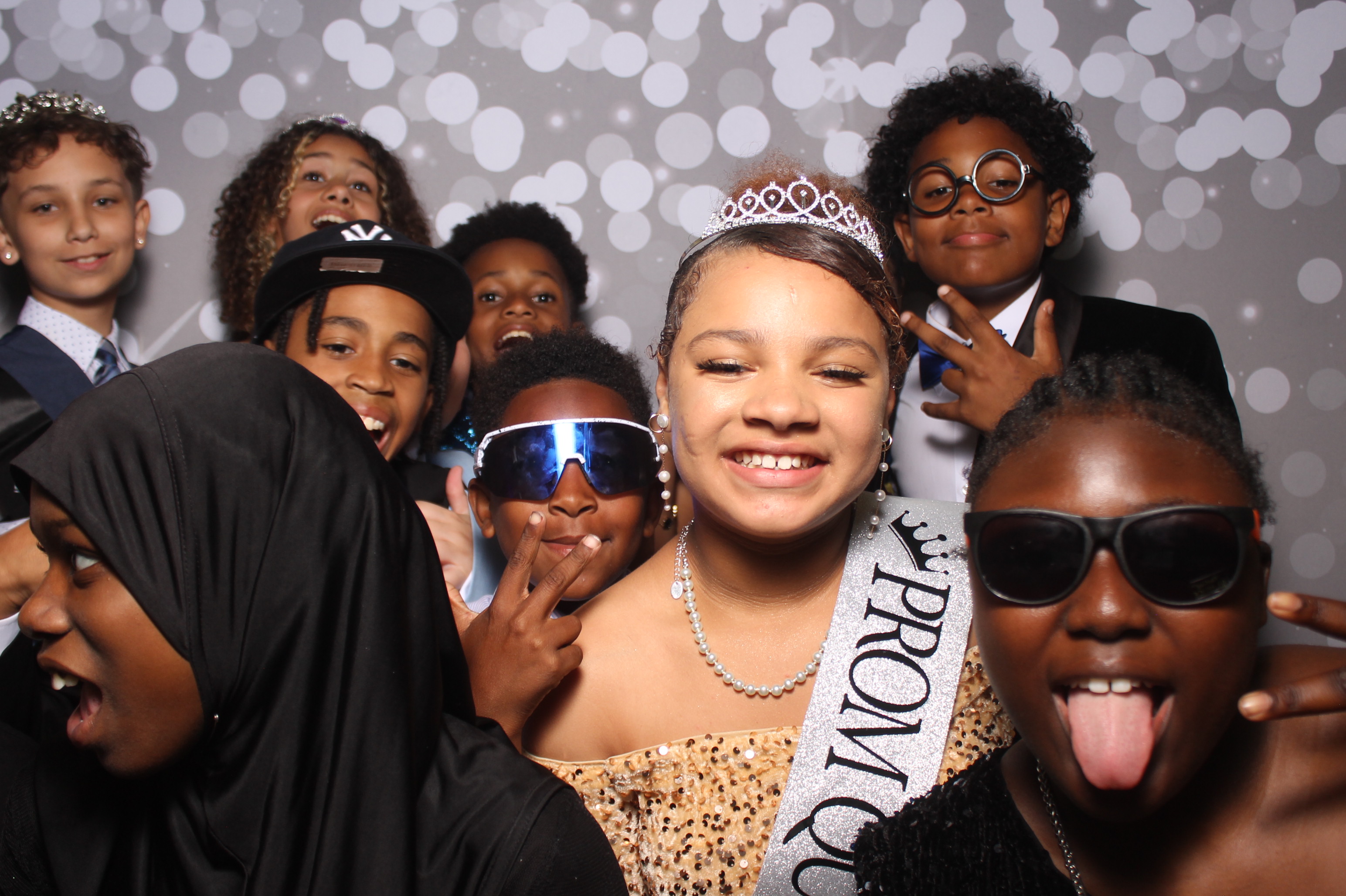 6th District Prom | View more photos from the event at gallery.photoboothcincy.com/u/PhotoBoothCincy/6th-District-Prom