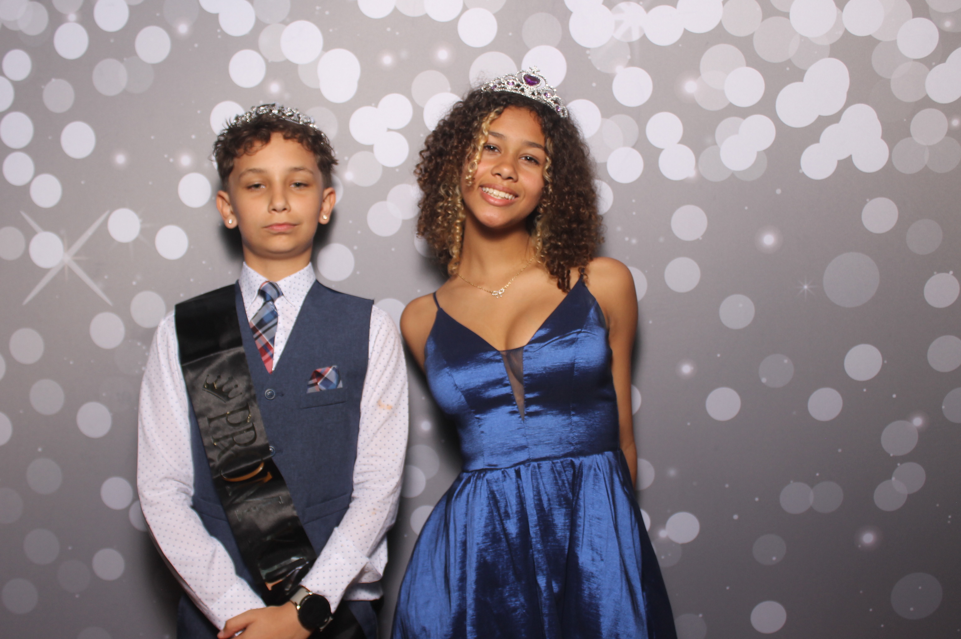 6th District Prom | View more photos from the event at gallery.photoboothcincy.com/u/PhotoBoothCincy/6th-District-Prom