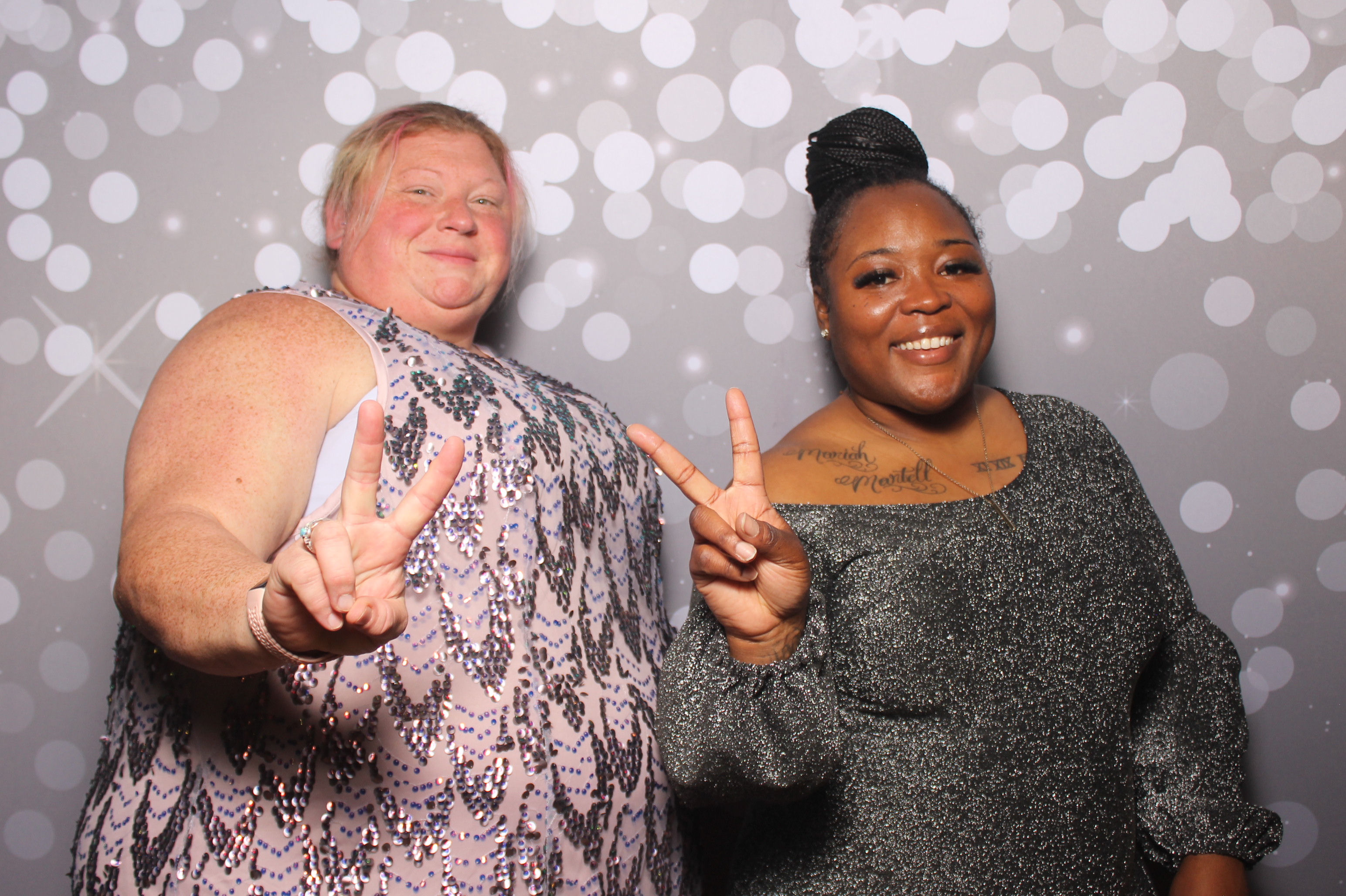 6th District Prom | View more photos from the event at gallery.photoboothcincy.com/u/PhotoBoothCincy/6th-District-Prom